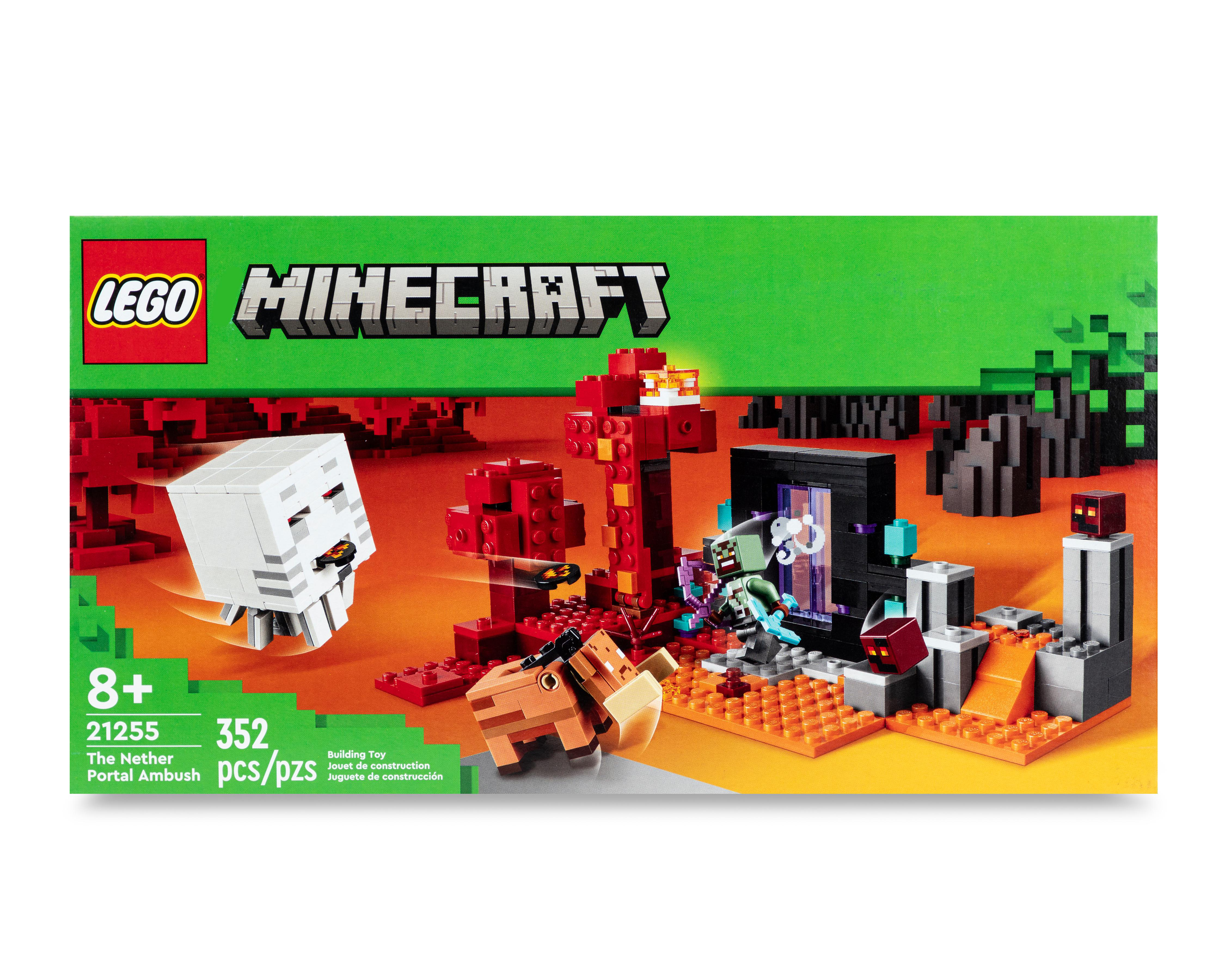 Foto 1 | LEGO Minecraft: La Emboscada en el Portal del Nether
