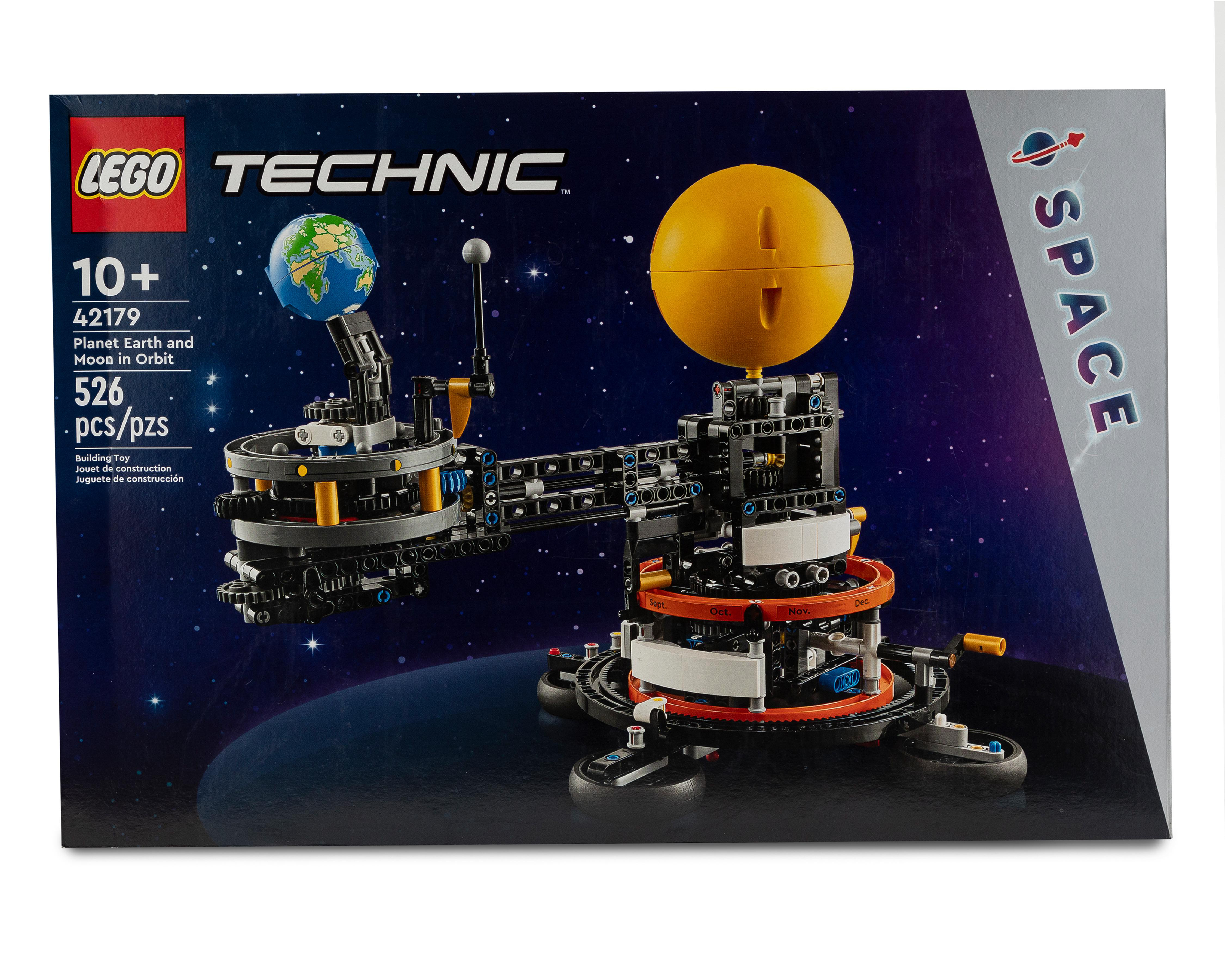 Foto 2 pulgar | LEGO Technic: Planeta Tierra y Luna en Órbita