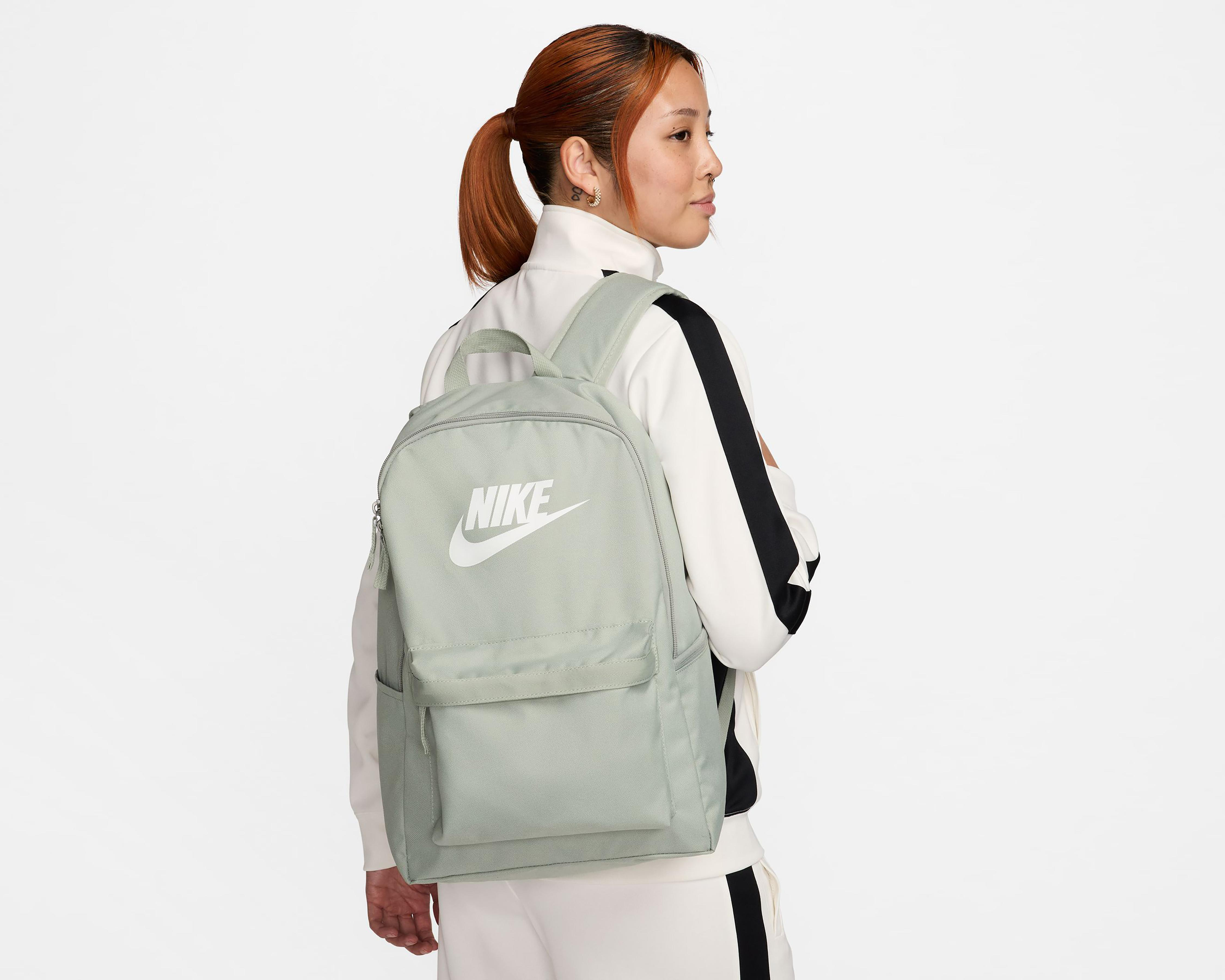 Foto 9 pulgar | Mochila Nike Heritage