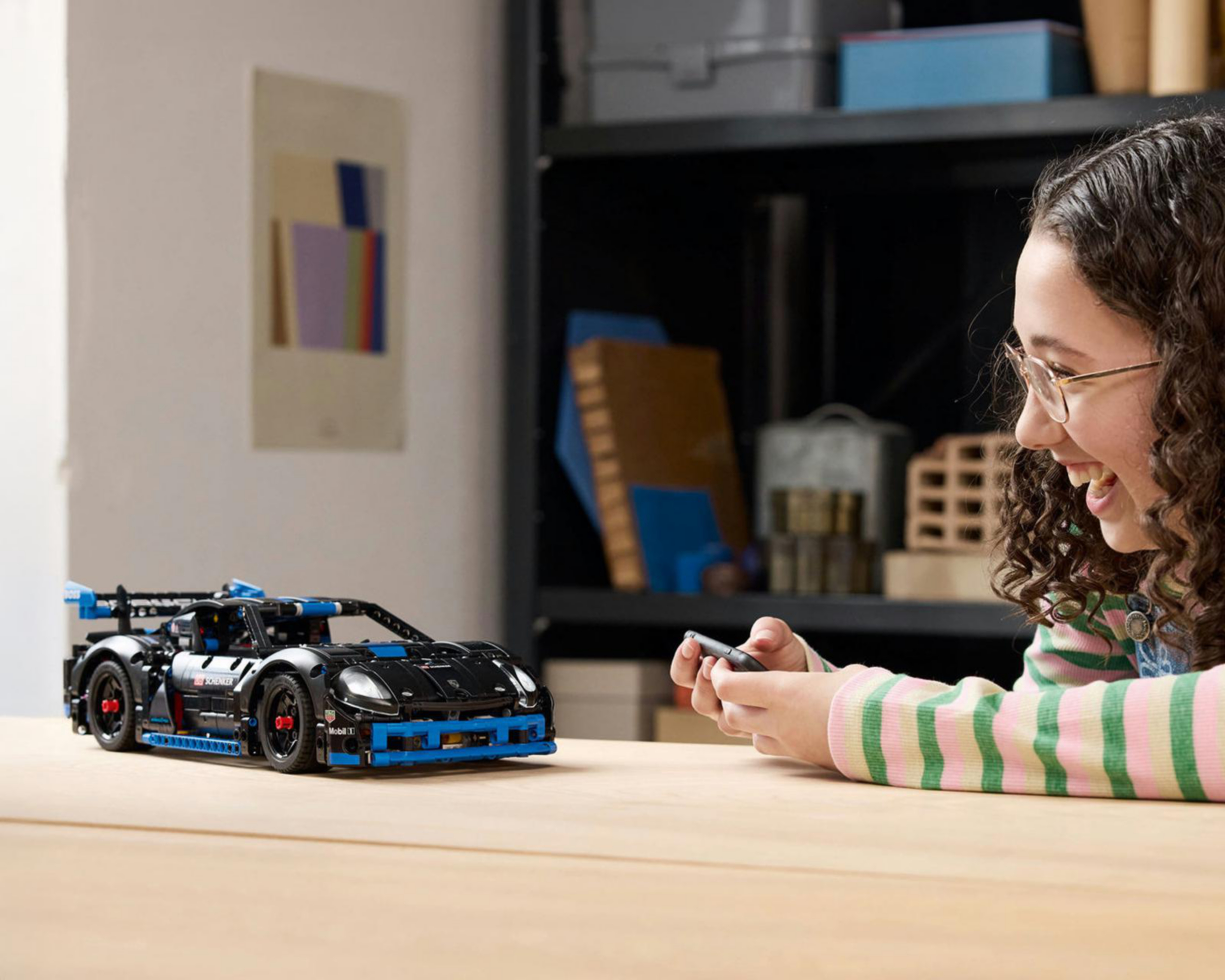 Foto 5 | LEGO Auto de Carreras Technic Porshe GT4 e-Performance