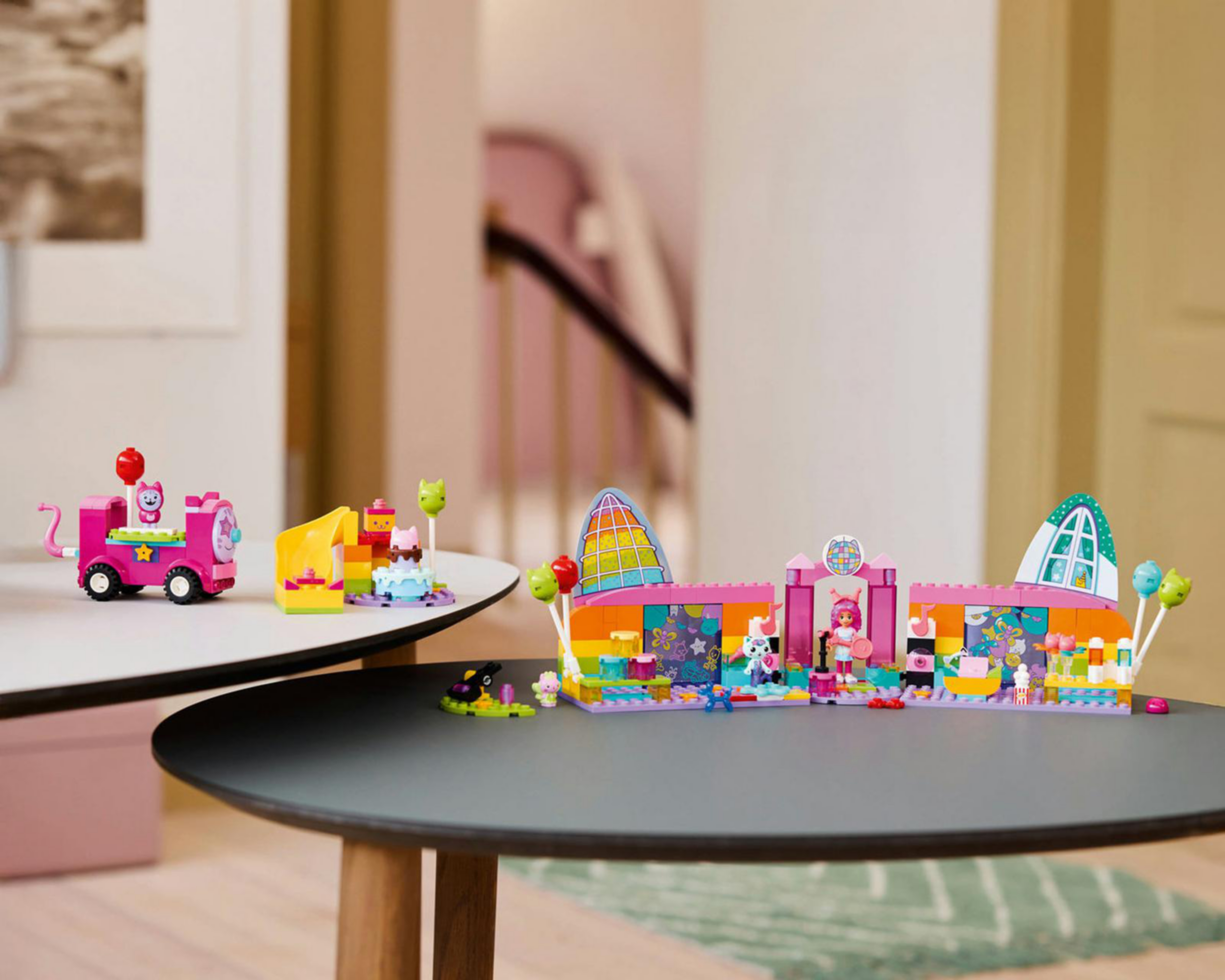 Foto 6 | LEGO Gabby's Dollhouse: Party Room 252 Piezas