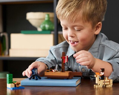 Foto 5 | LEGO Minecraft: El Viaje en el Barco Pirata