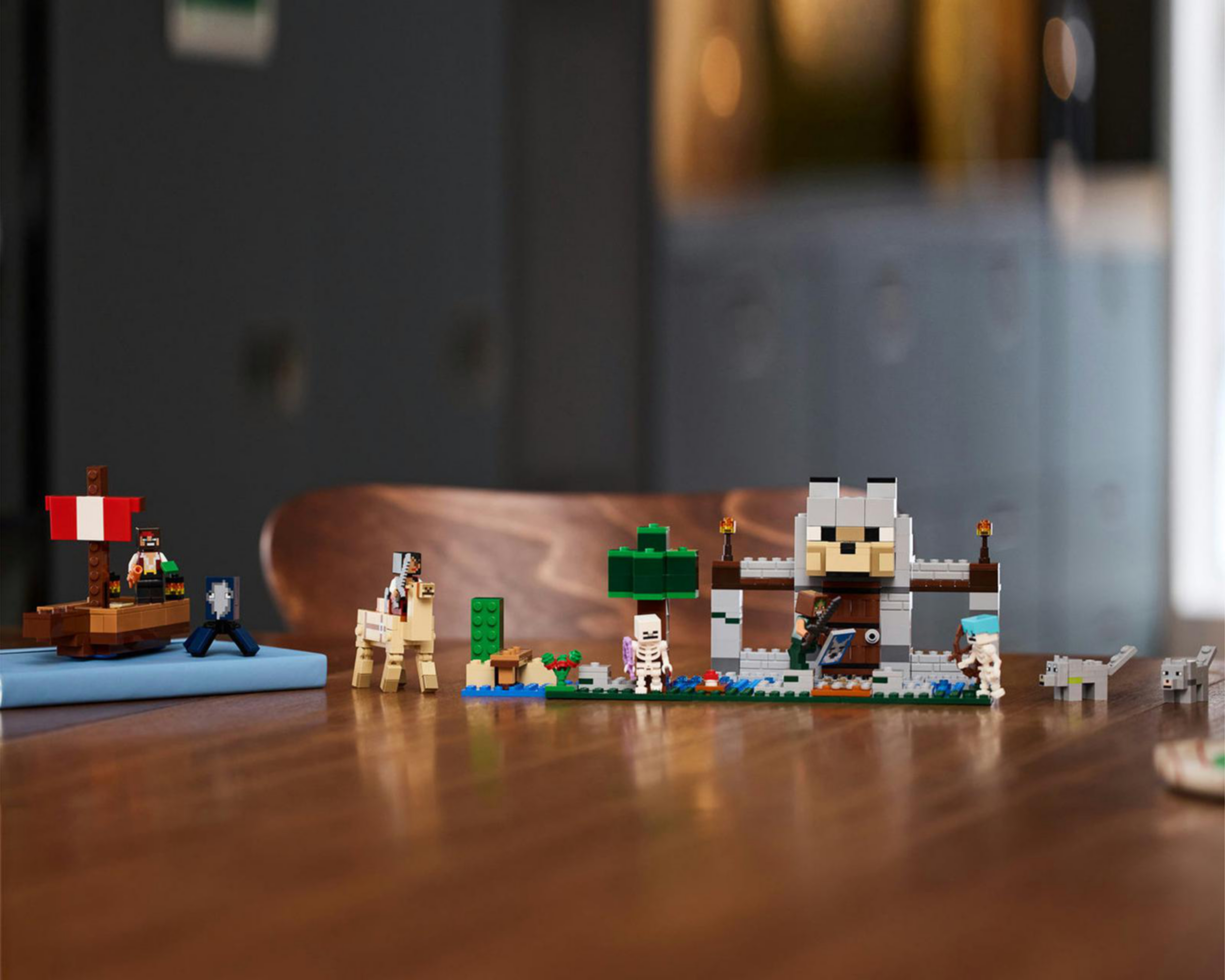 Foto 6 | LEGO Minecraft: El Viaje en el Barco Pirata