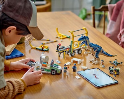 Foto 4 | LEGO Jurassic World Misiones Dinosaurio: Camión de Transporte del Allosaurus