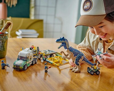Foto 5 | LEGO Jurassic World Misiones Dinosaurio: Camión de Transporte del Allosaurus