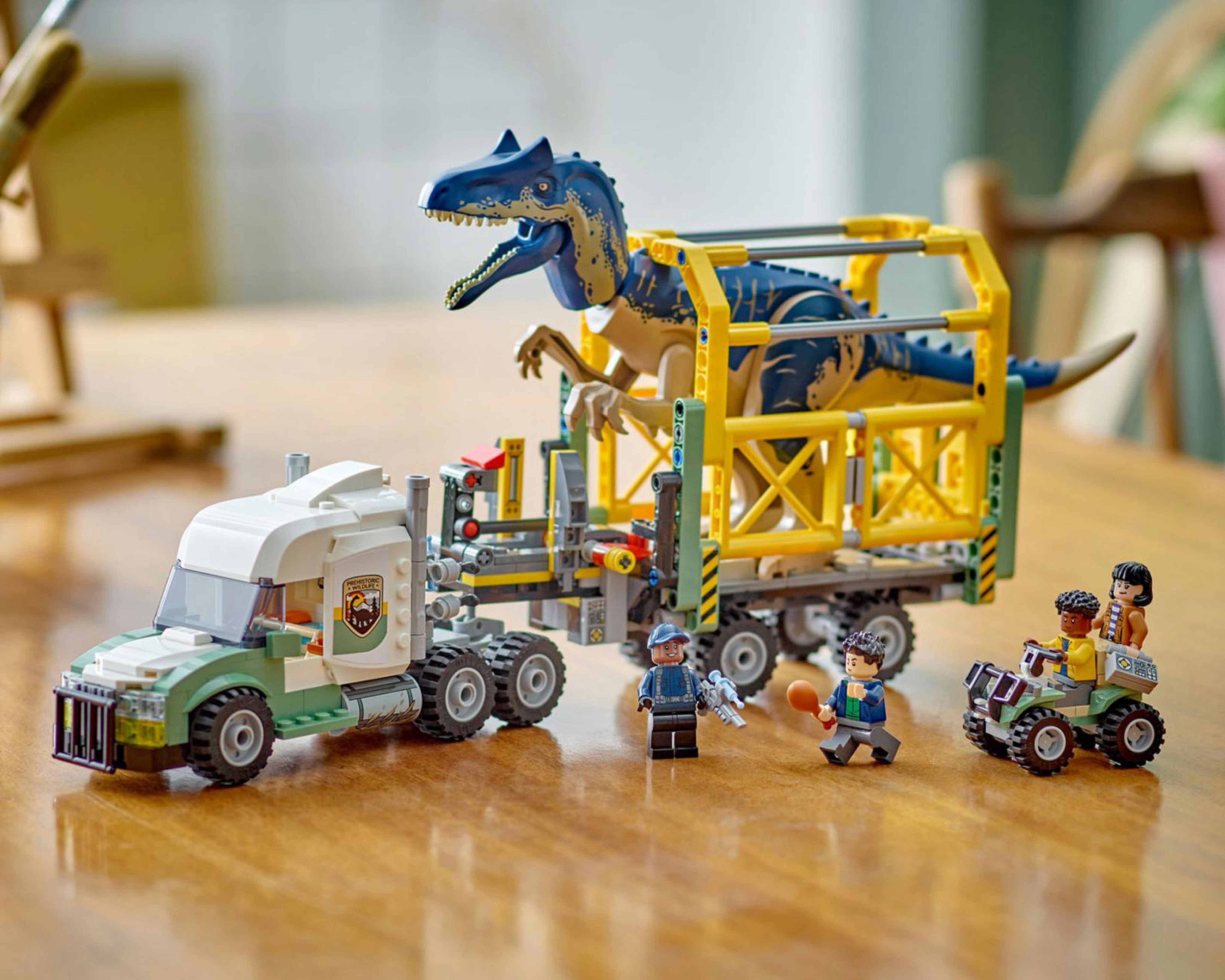 Foto 7 pulgar | LEGO Jurassic World Misiones Dinosaurio: Camión de Transporte del Allosaurus