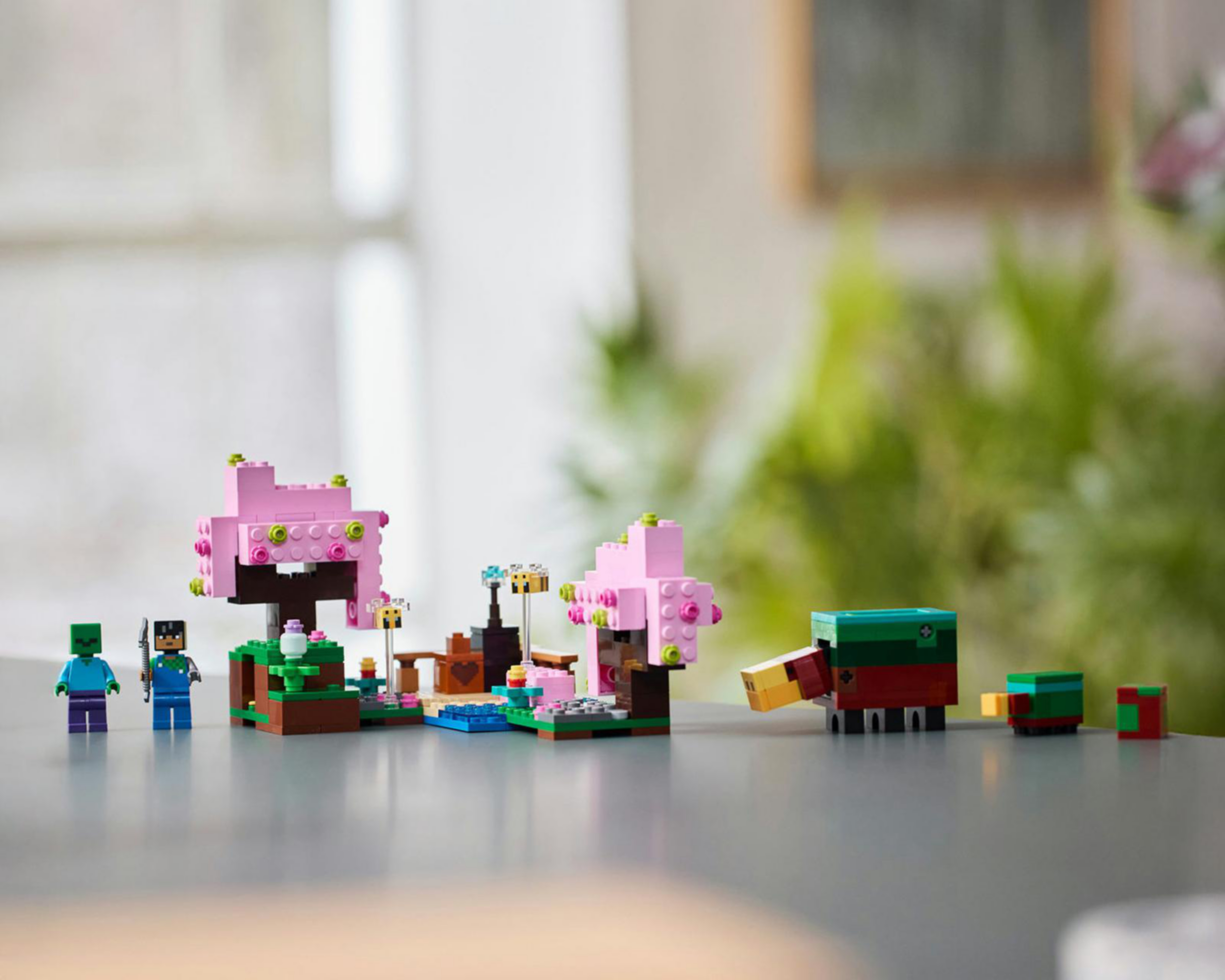 Foto 6 | LEGO Minecraft El Jardín de Cerezo en Flor