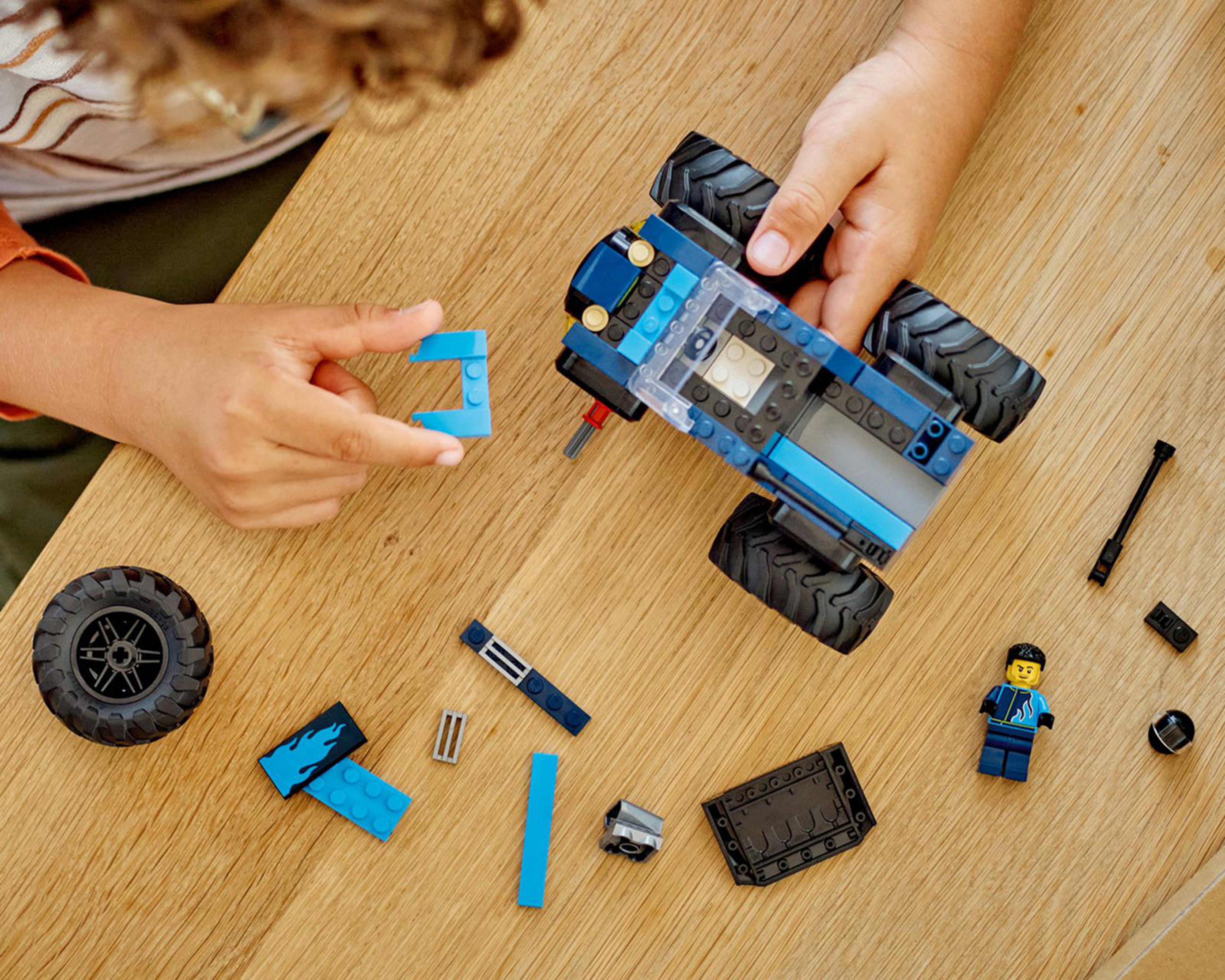 Foto 5 pulgar | LEGO Monster Truck Azul 60402