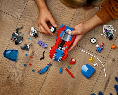 Foto 4 | LEGO Marvel: Coche de Carreras de Spider-Man y Duende Verde