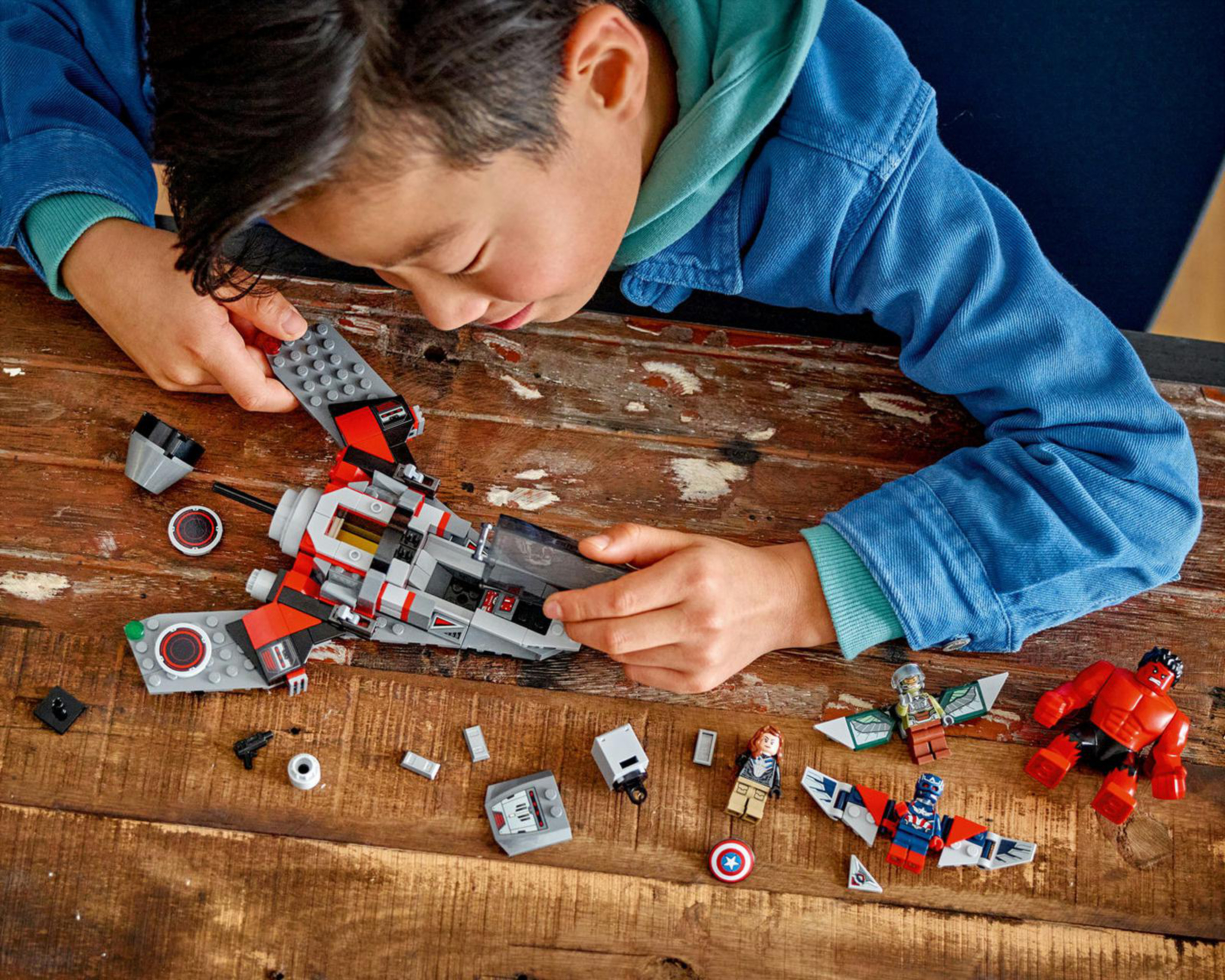 Foto 4 | LEGO Marvel: Batalla entre el Capitán América y Hulk