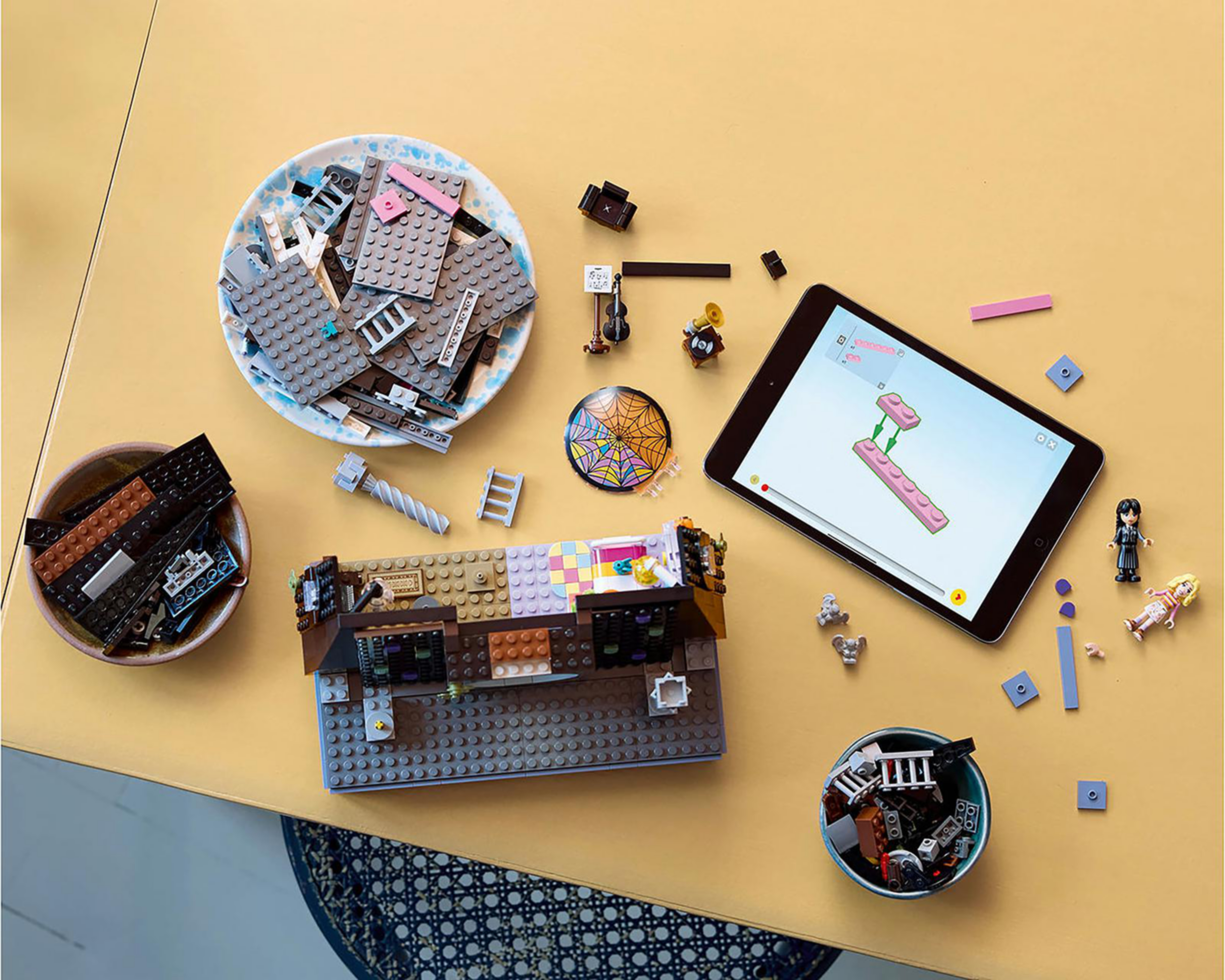 Foto 4 | LEGO Wednesday: Habitación de Merlina y Enid