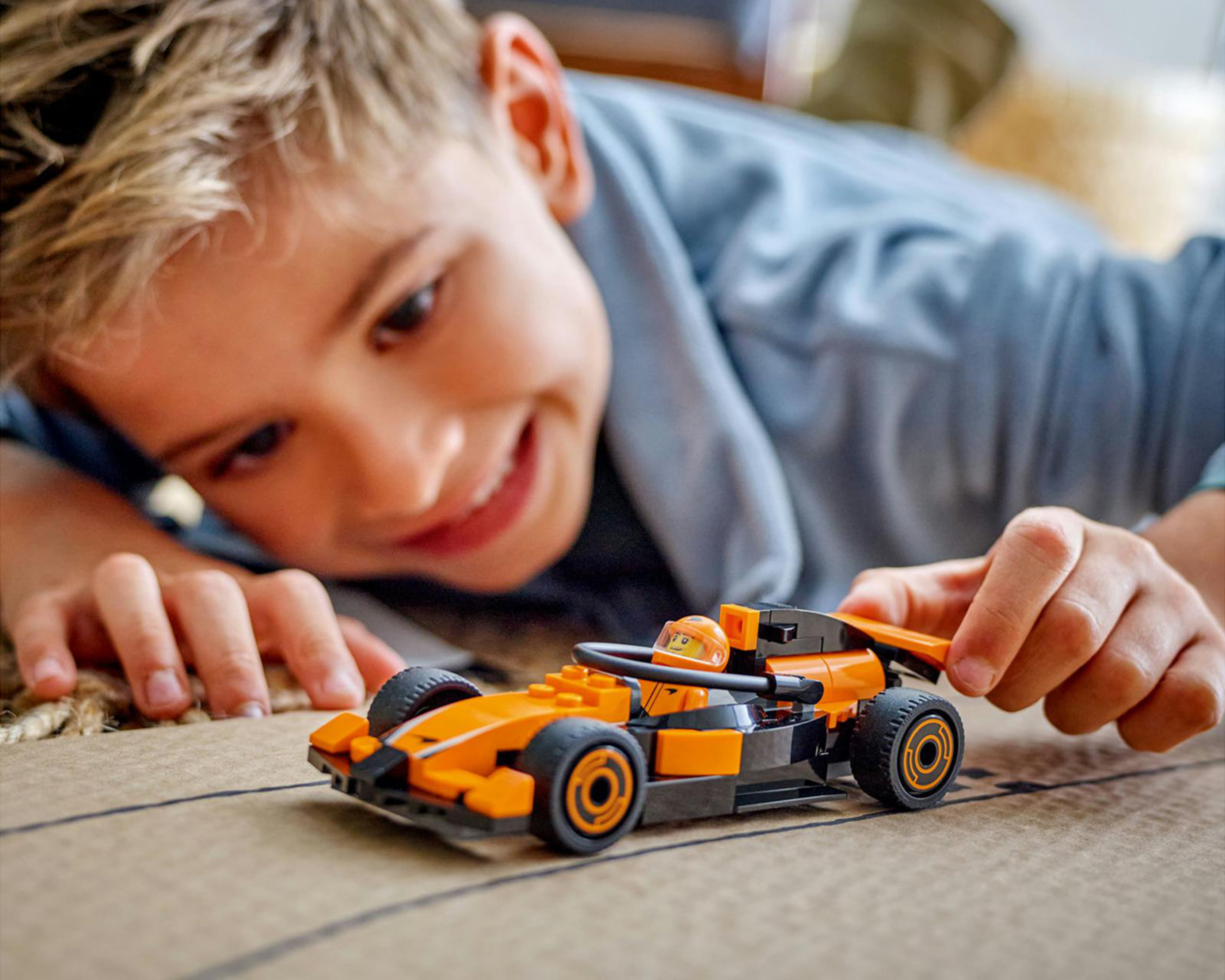 Foto 5 | LEGO City: Piloto de F1 con Coche McLaren