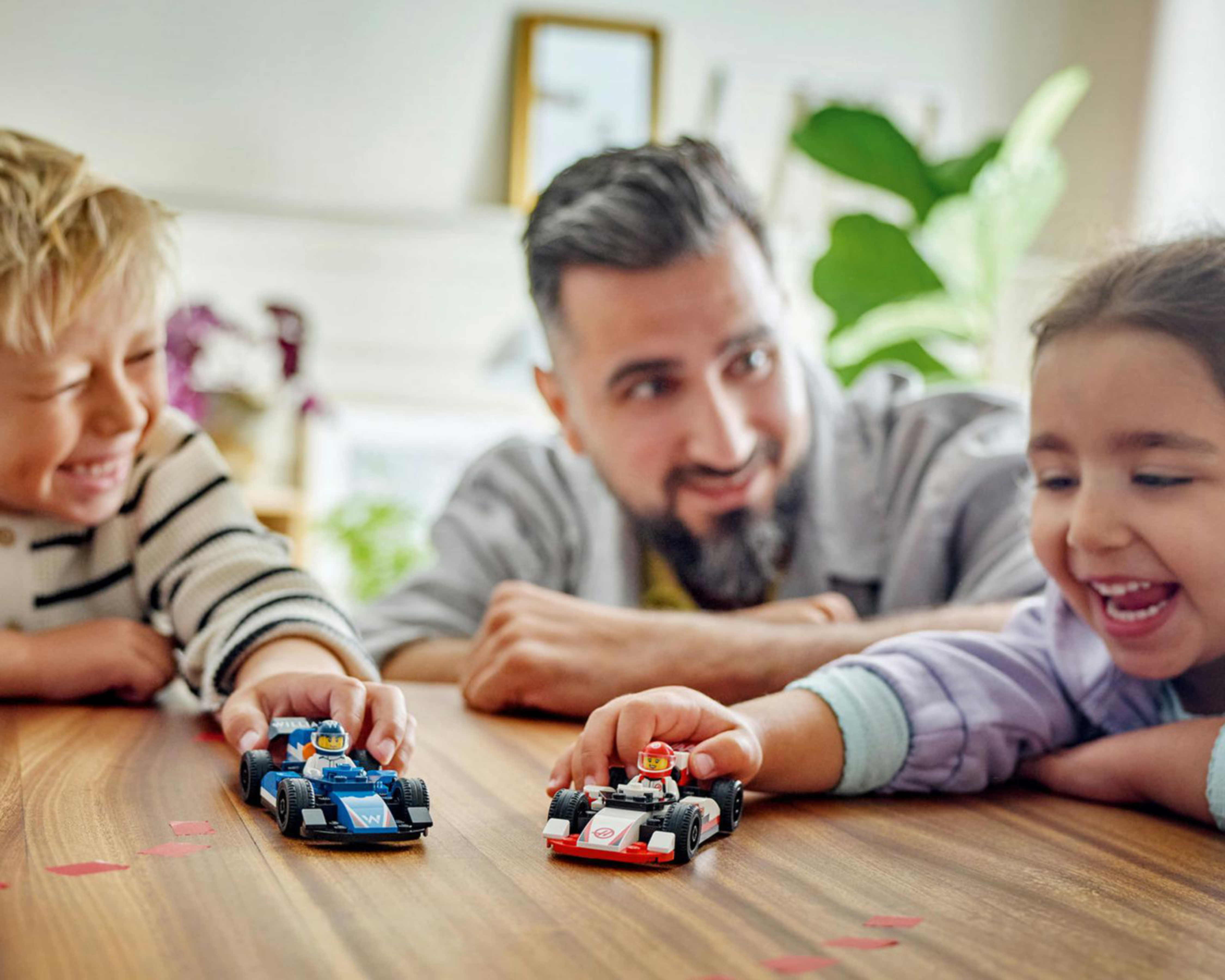 Foto 6 pulgar | LEGO City: Coches de F1 Williams Racing y Haas F1
