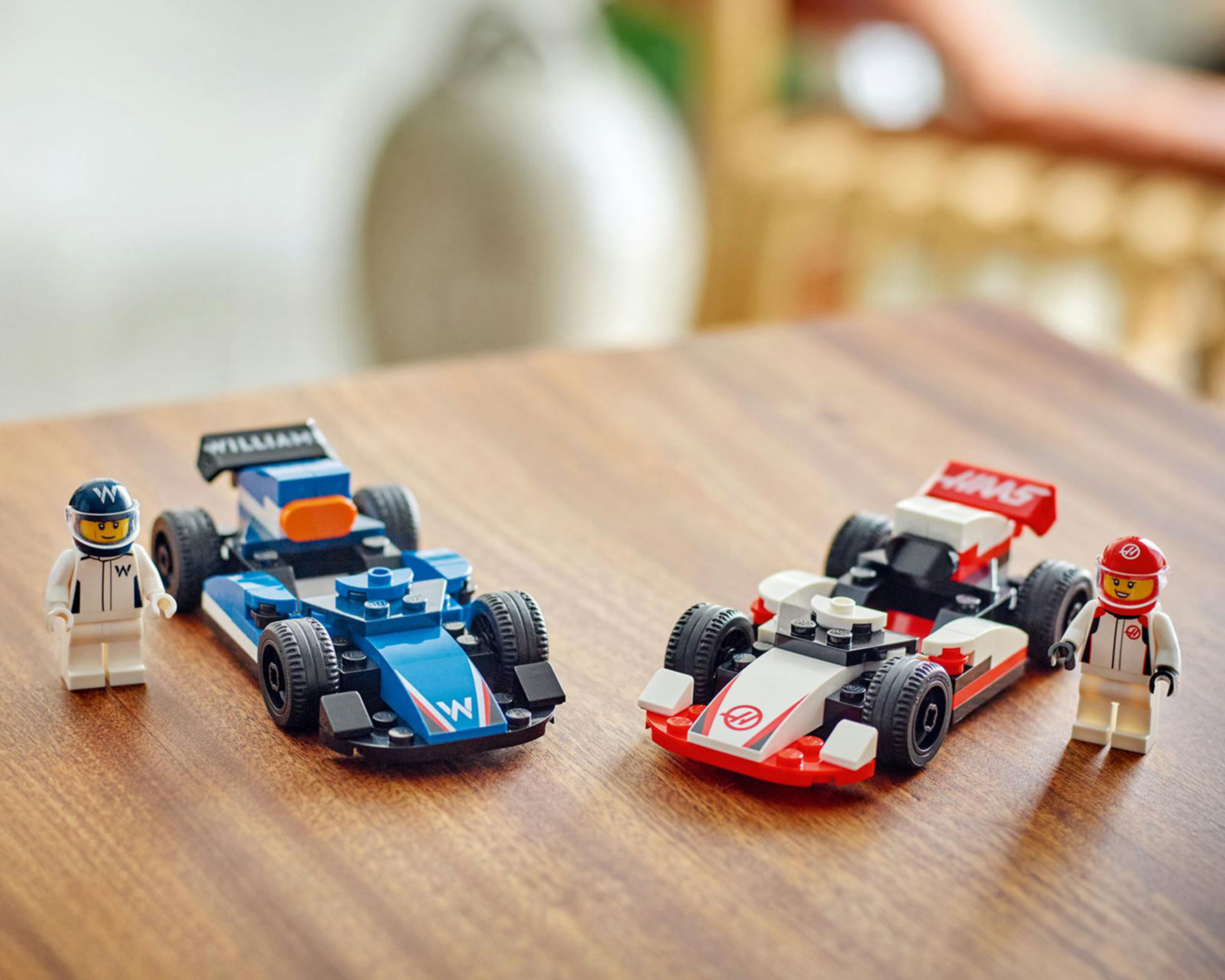 Foto 7 pulgar | LEGO City: Coches de F1 Williams Racing y Haas F1