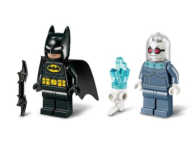 Foto 8 | LEGO DC: Batman y Batmóvil vs. Mr. Freeze
