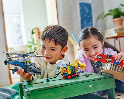 Foto 5 | LEGO City: Remix Helicóptero Camión de Bomberos y Submarino