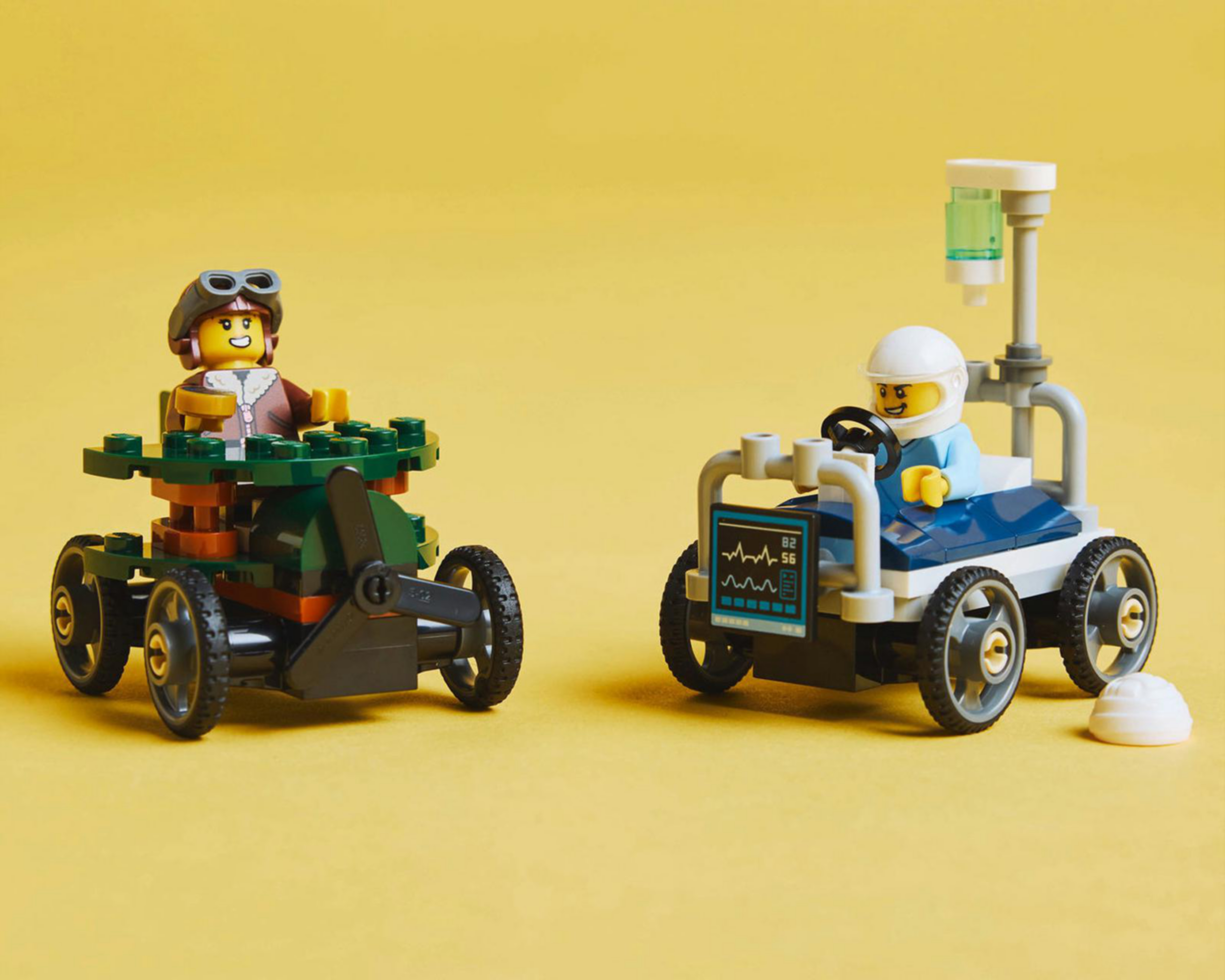 Foto 7 pulgar | LEGO City: Pack de Coches de Carreras Avión vs Cama de Hospital