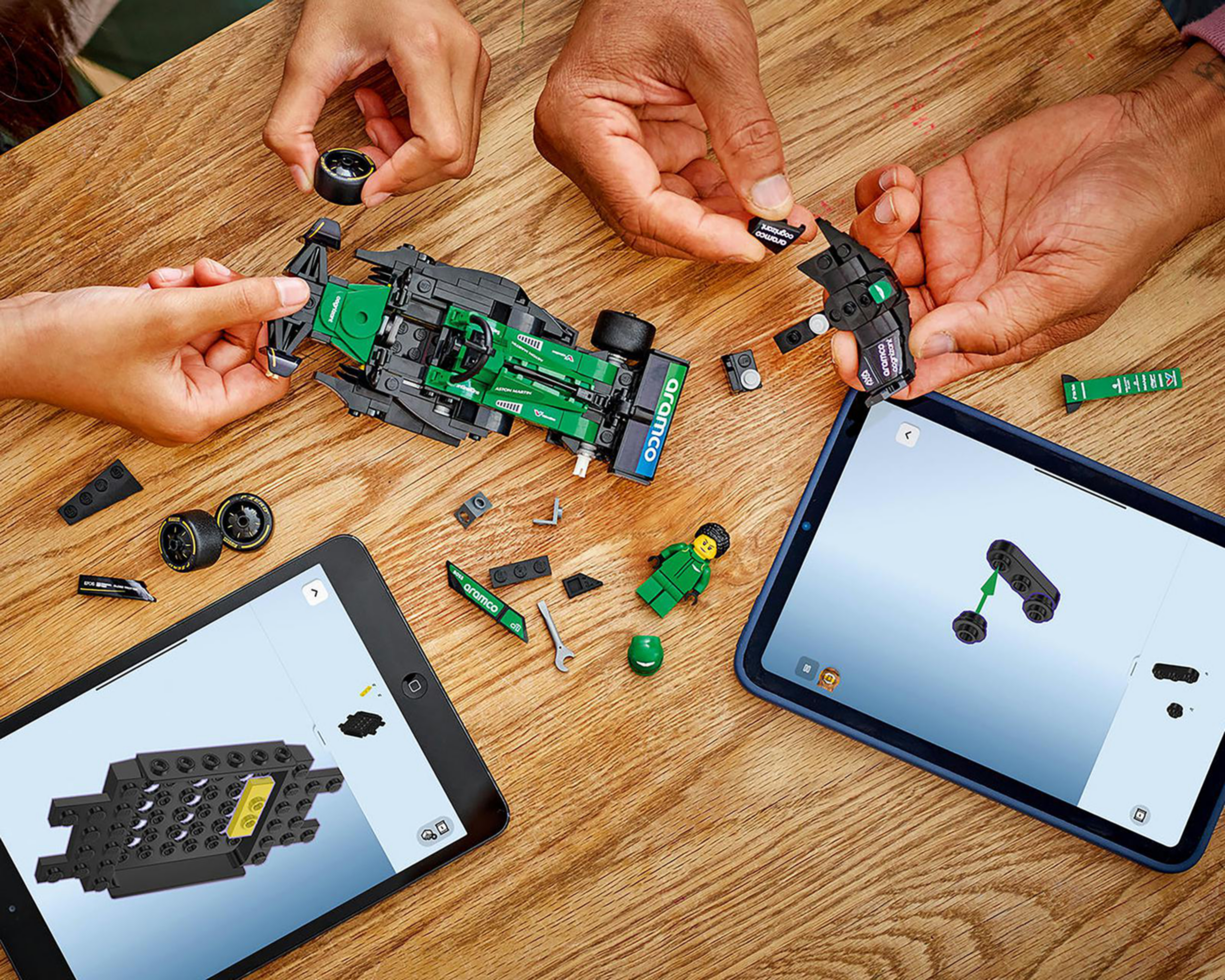 Foto 5 pulgar | LEGO Speed Champions: Coche de Carreras Aston Martin Aramco F1