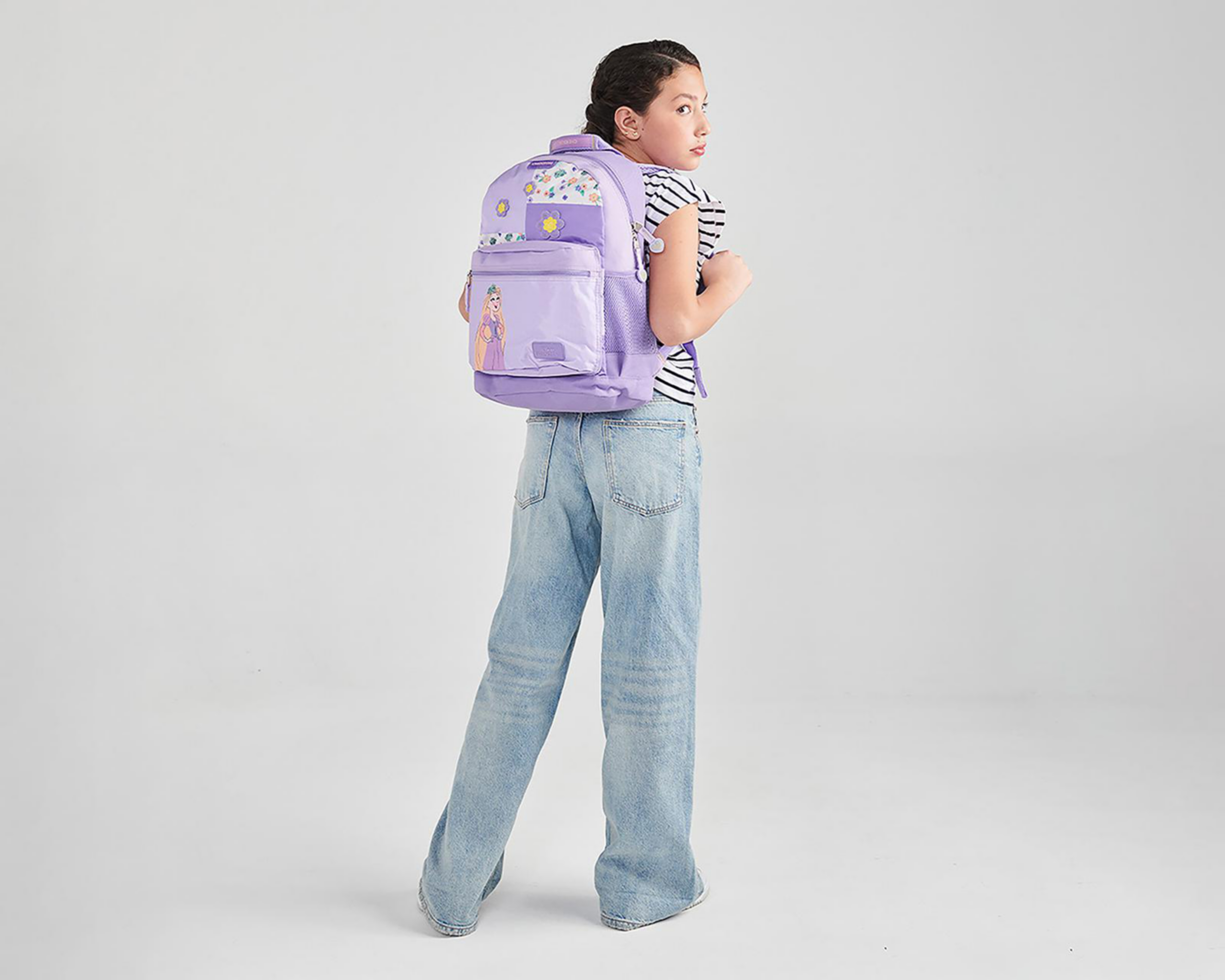 Foto 7 pulgar | Mochila Chenson Disney Princesas Morada
