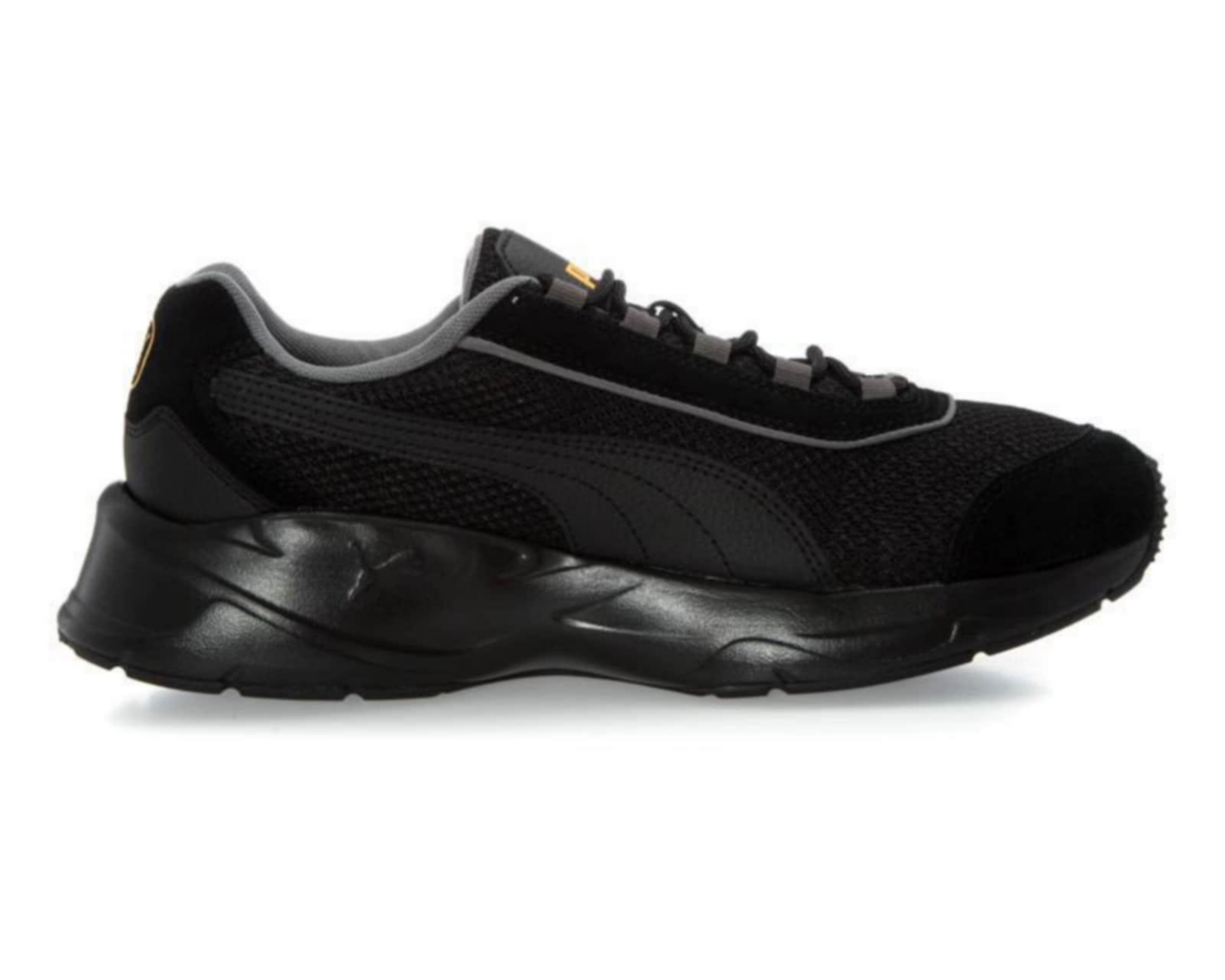 tenis puma negros con dorado