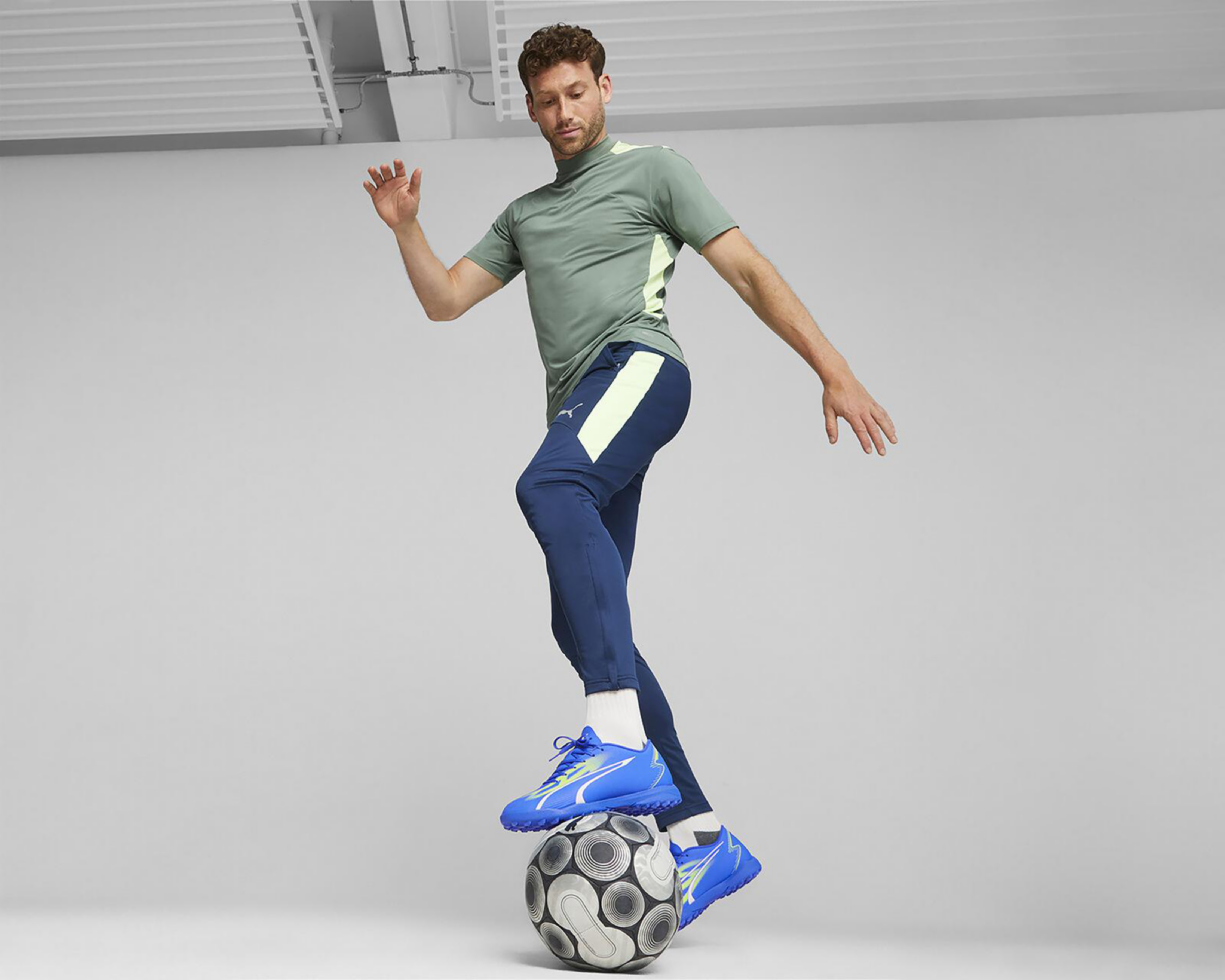 Foto 4 | Tenis para Futbol Puma Ultra Play TT para Hombre