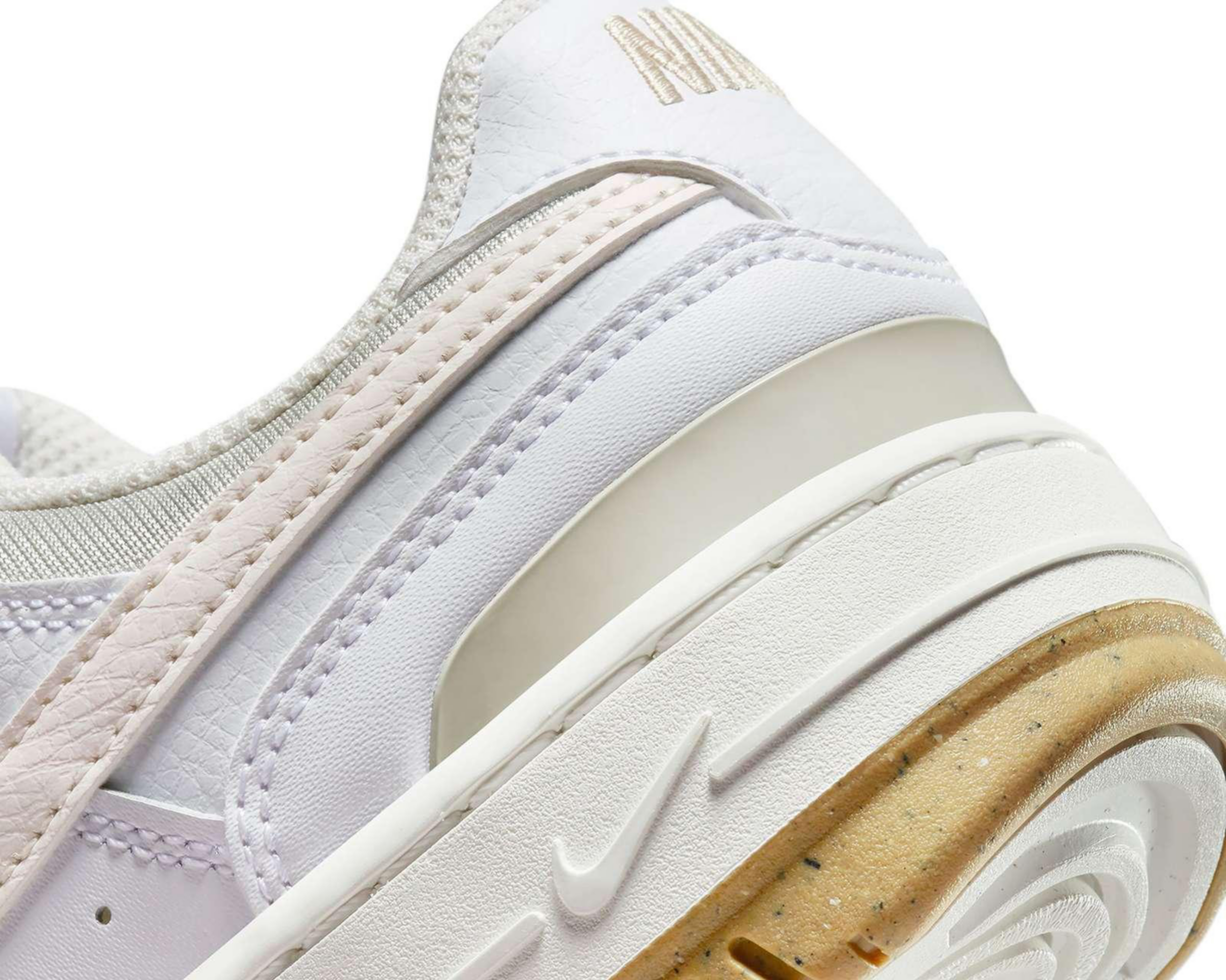 Foto 10 pulgar | Tenis Nike Gamma Force para Mujer