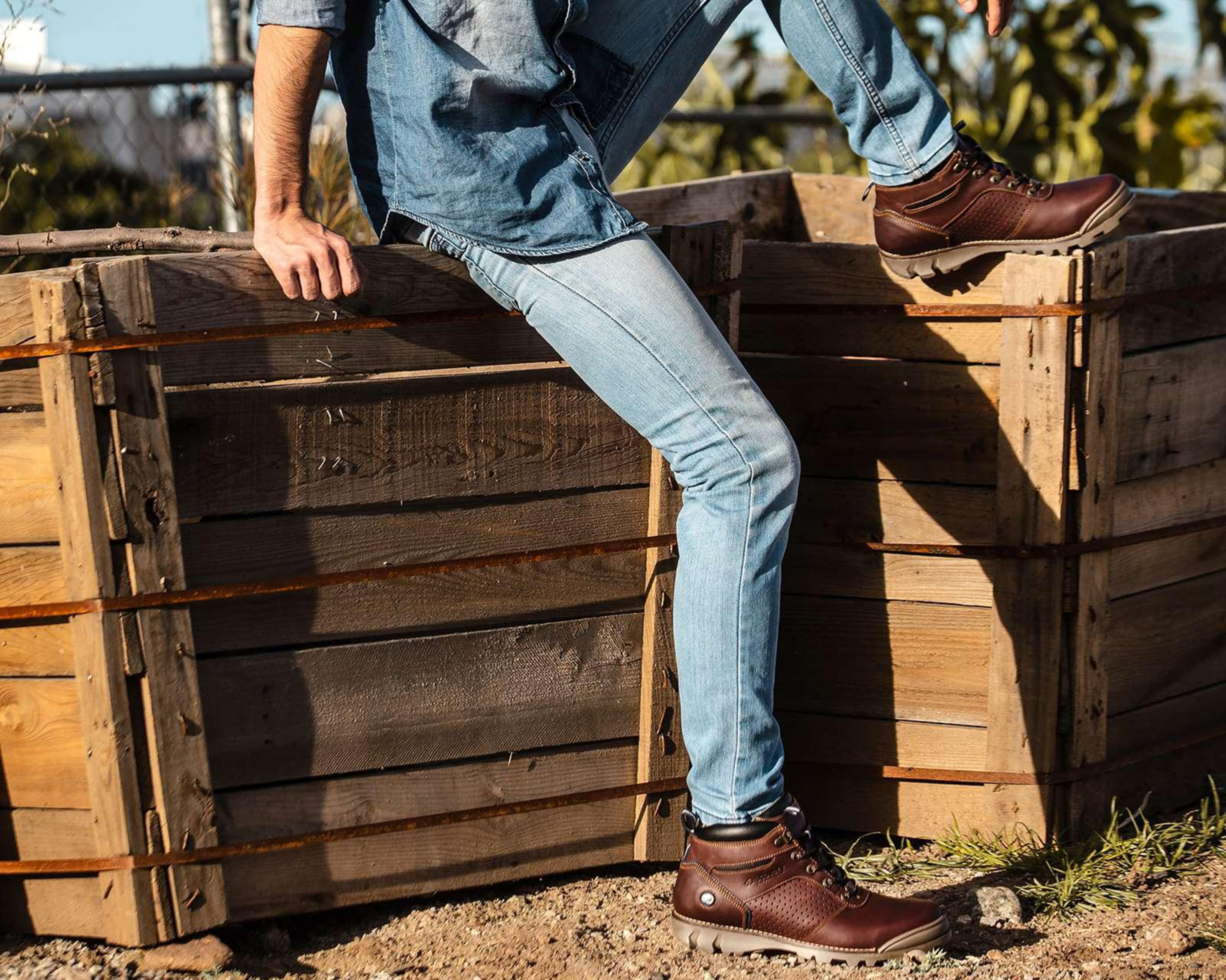 Foto 7 | Botas Outdoor Discovery de Piel para Hombre