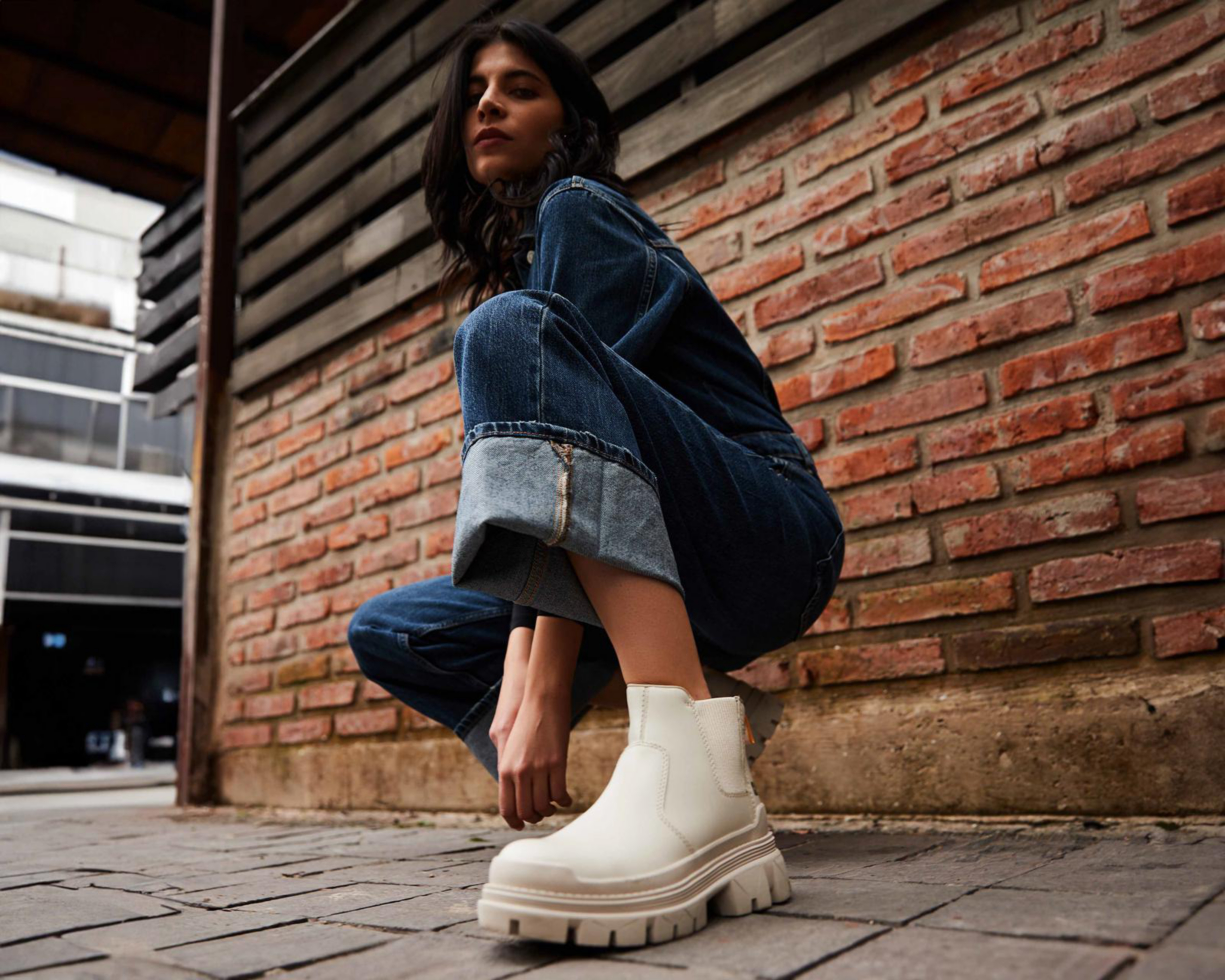 Foto 7 | Botas Urbanas CAT para Mujer