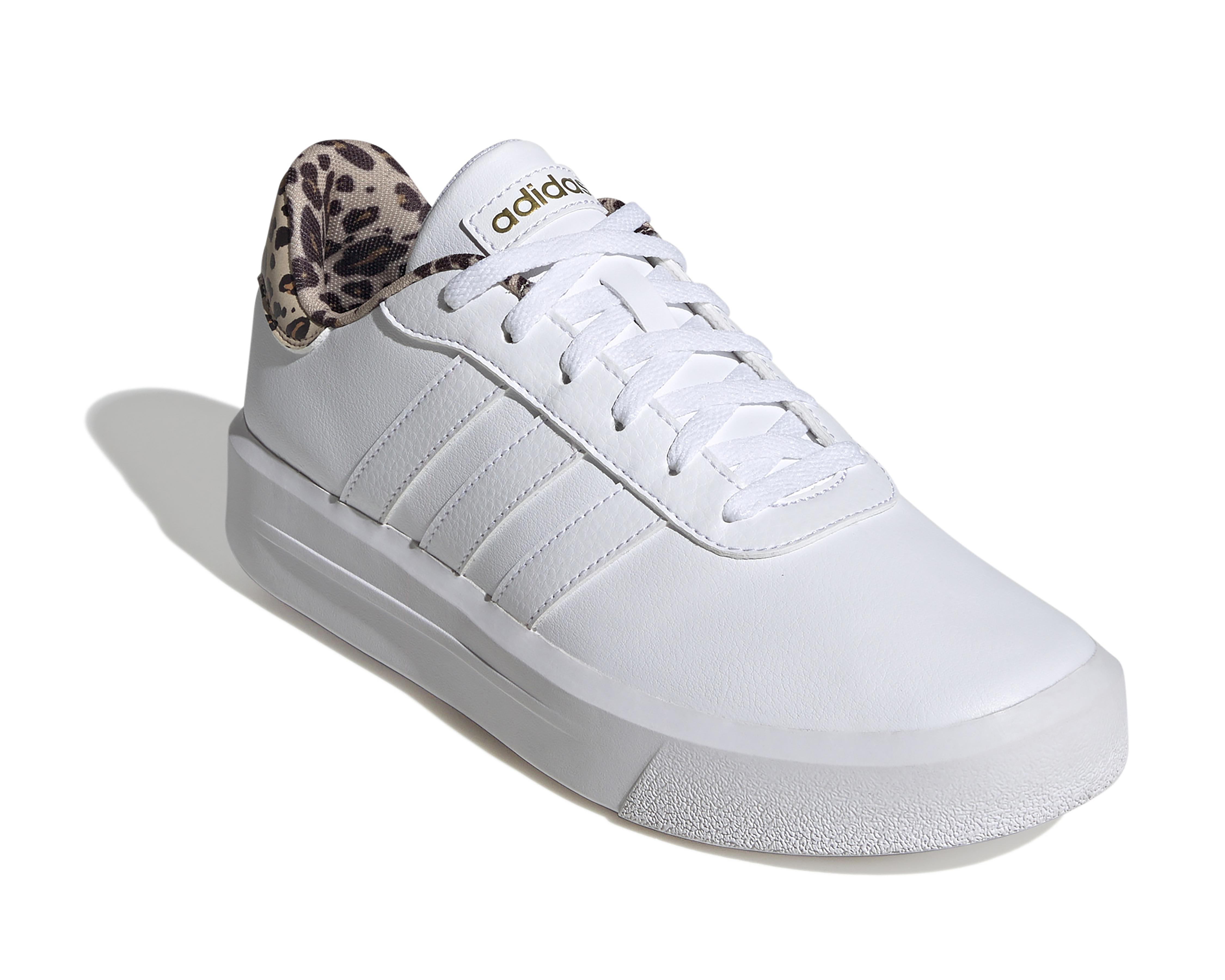 Tenis Adidas Court Platform para Mujer $780