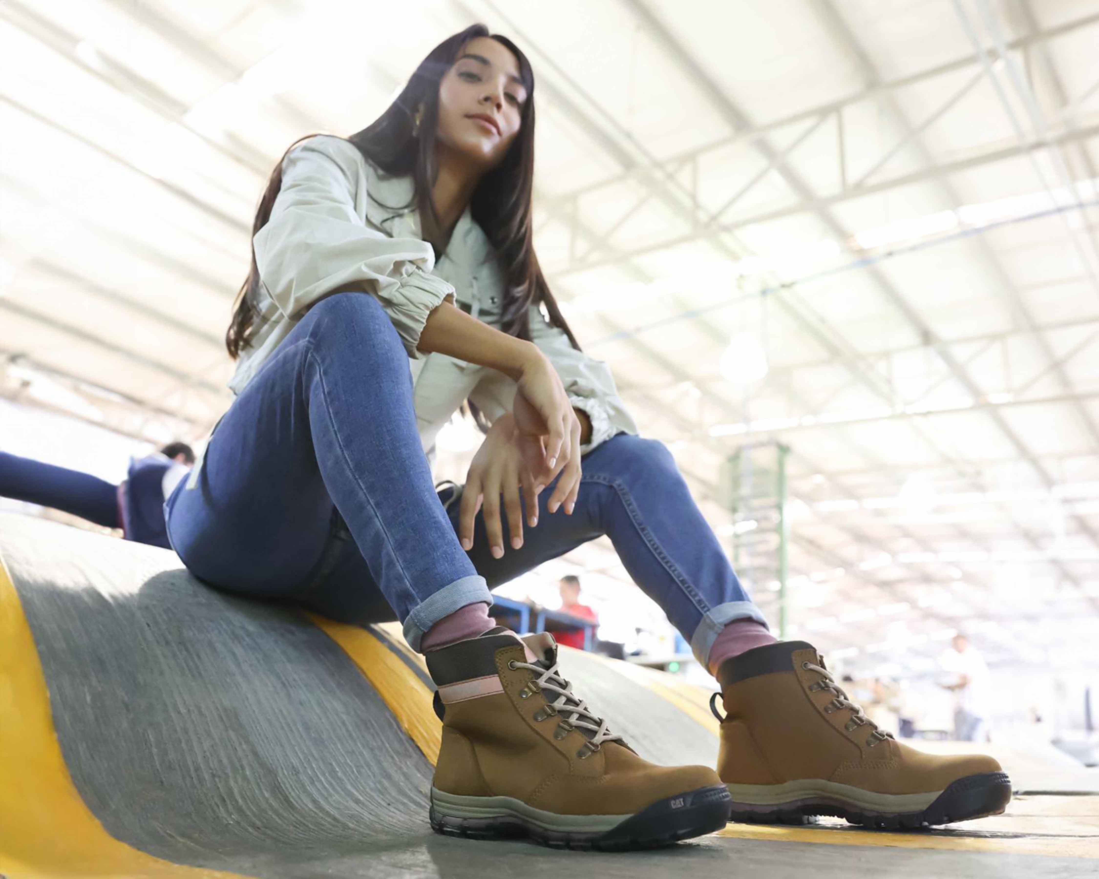 Foto 8 pulgar | Botas Urbanas CAT para Mujer