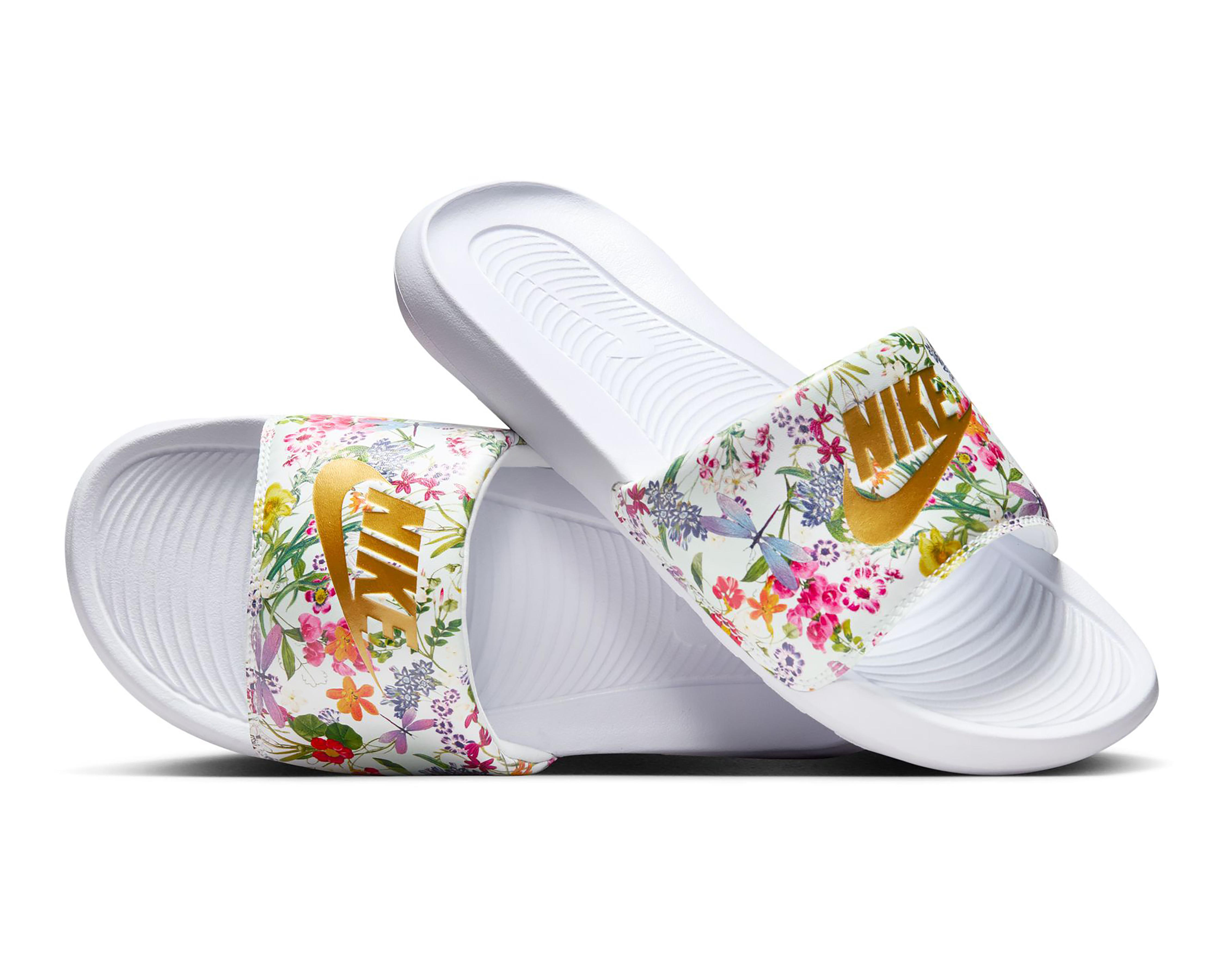 Sandalias de Playa Nike Victori One para Mujer $999