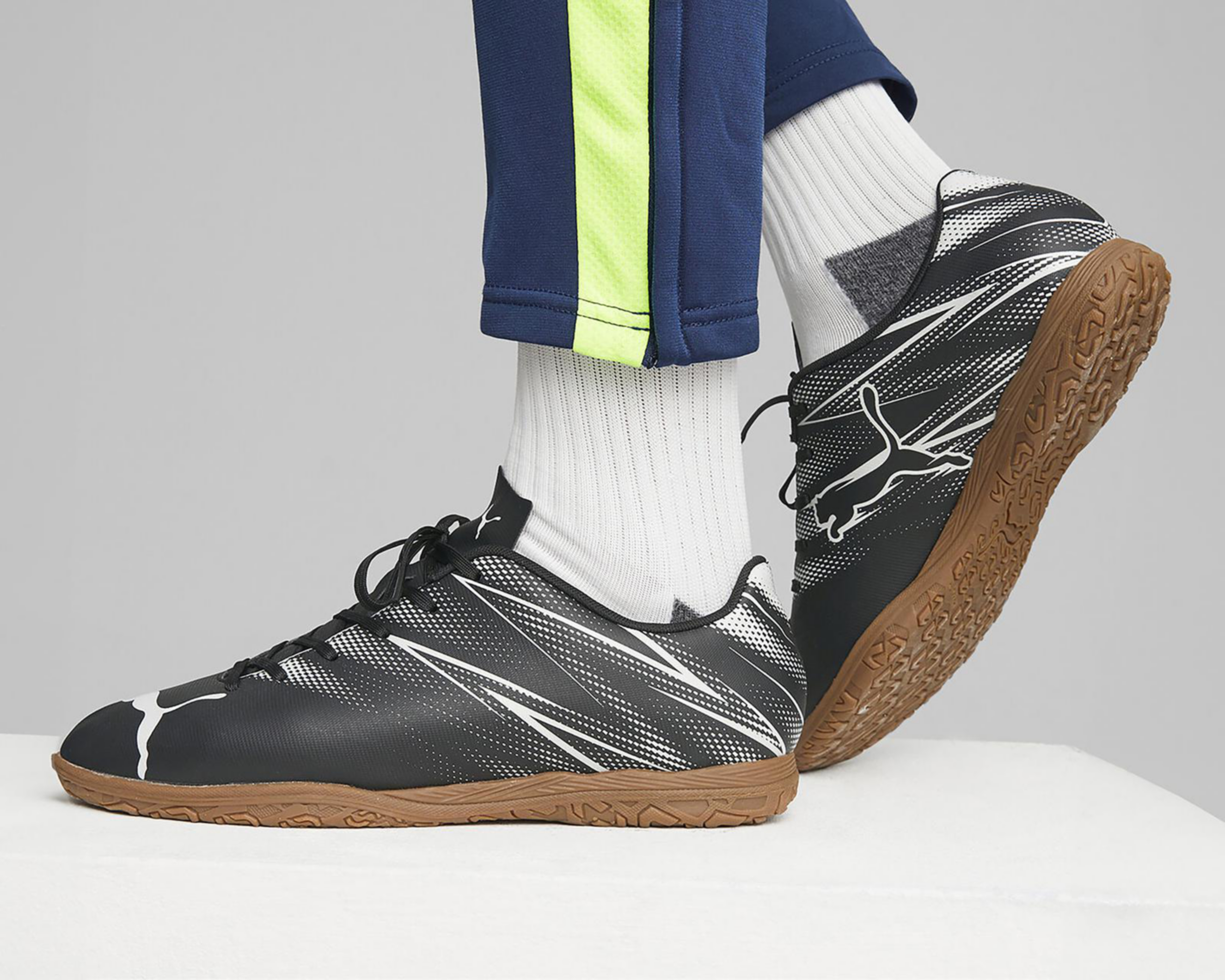 Foto 7 | Tenis de Futbol Puma Attacanto IT para Hombre