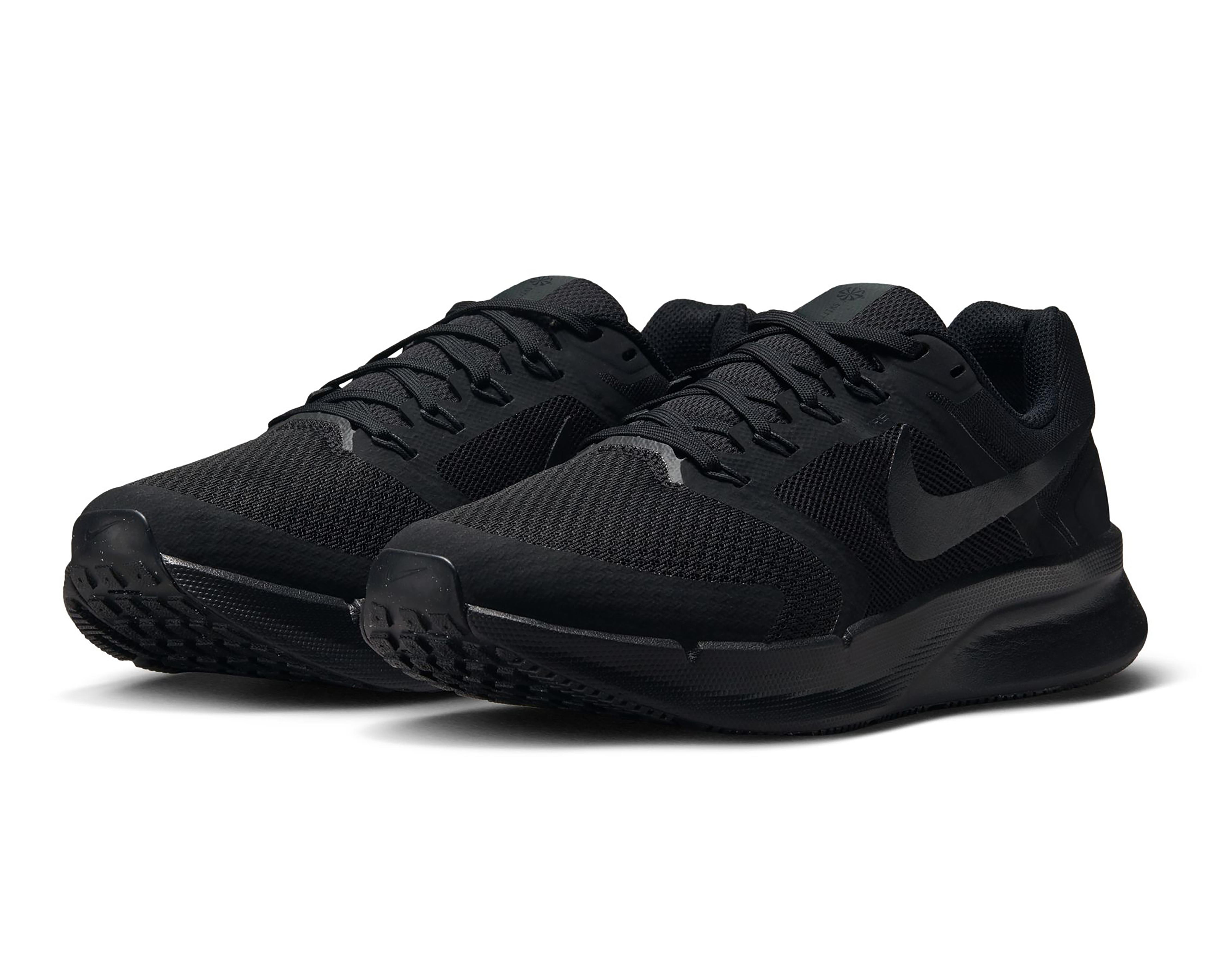 Tenis para Correr Nike Run Swift 3 para Mujer $1,330