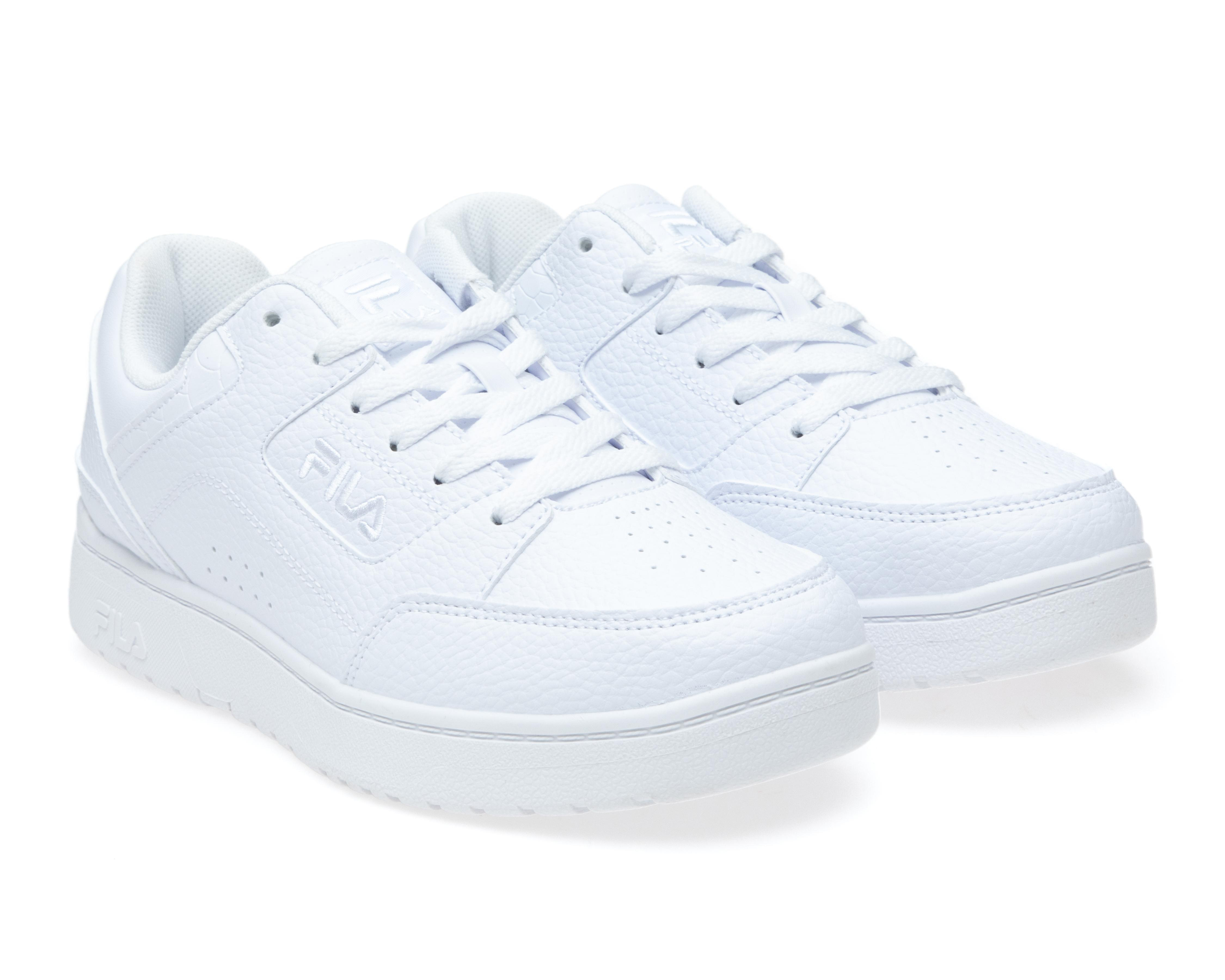 Foto 2 pulgar | Tenis Casuales Fila East Low para Mujer