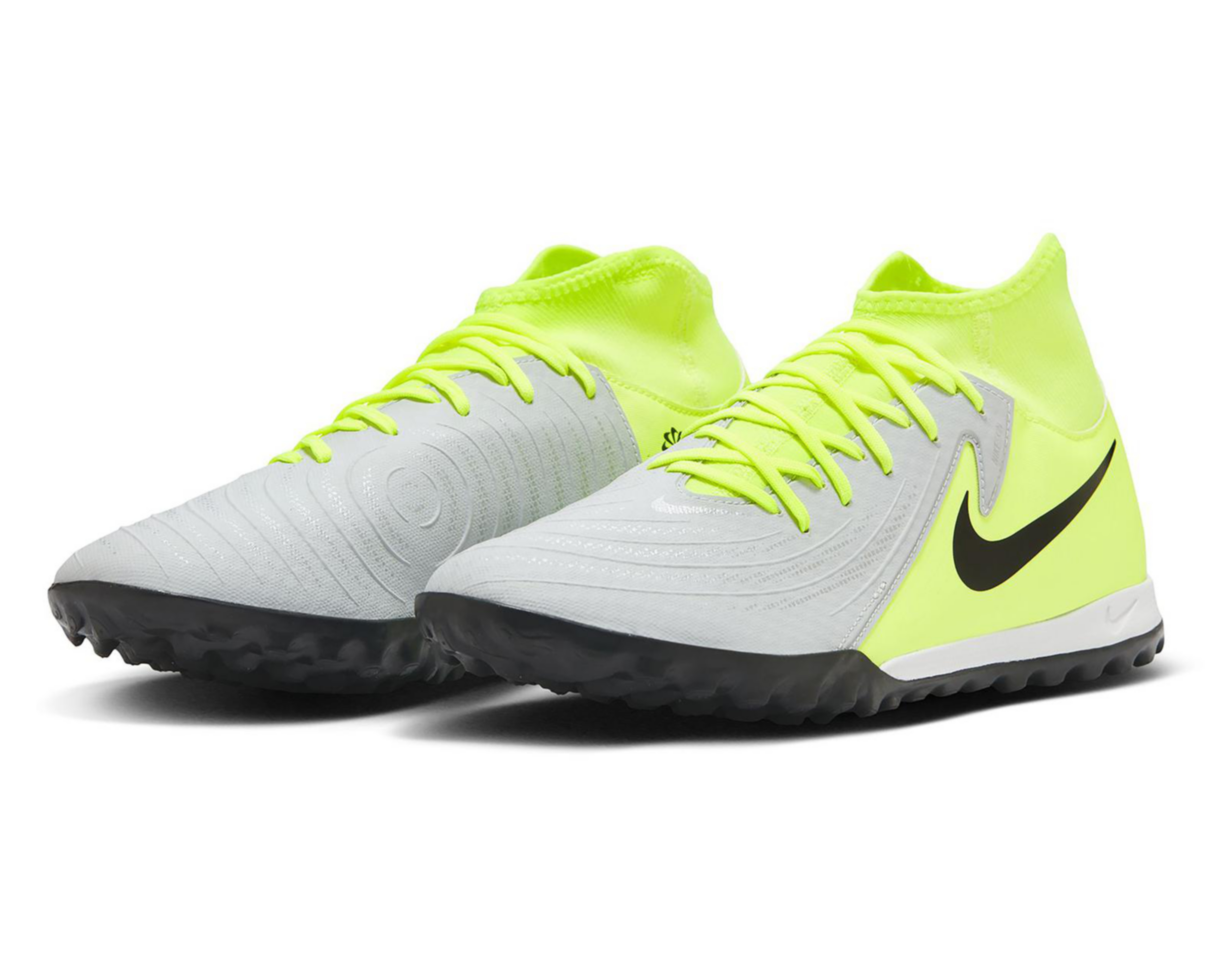 Tenis para Futbol Nike Phantom Luna 2 Academy para Hombre $2,399