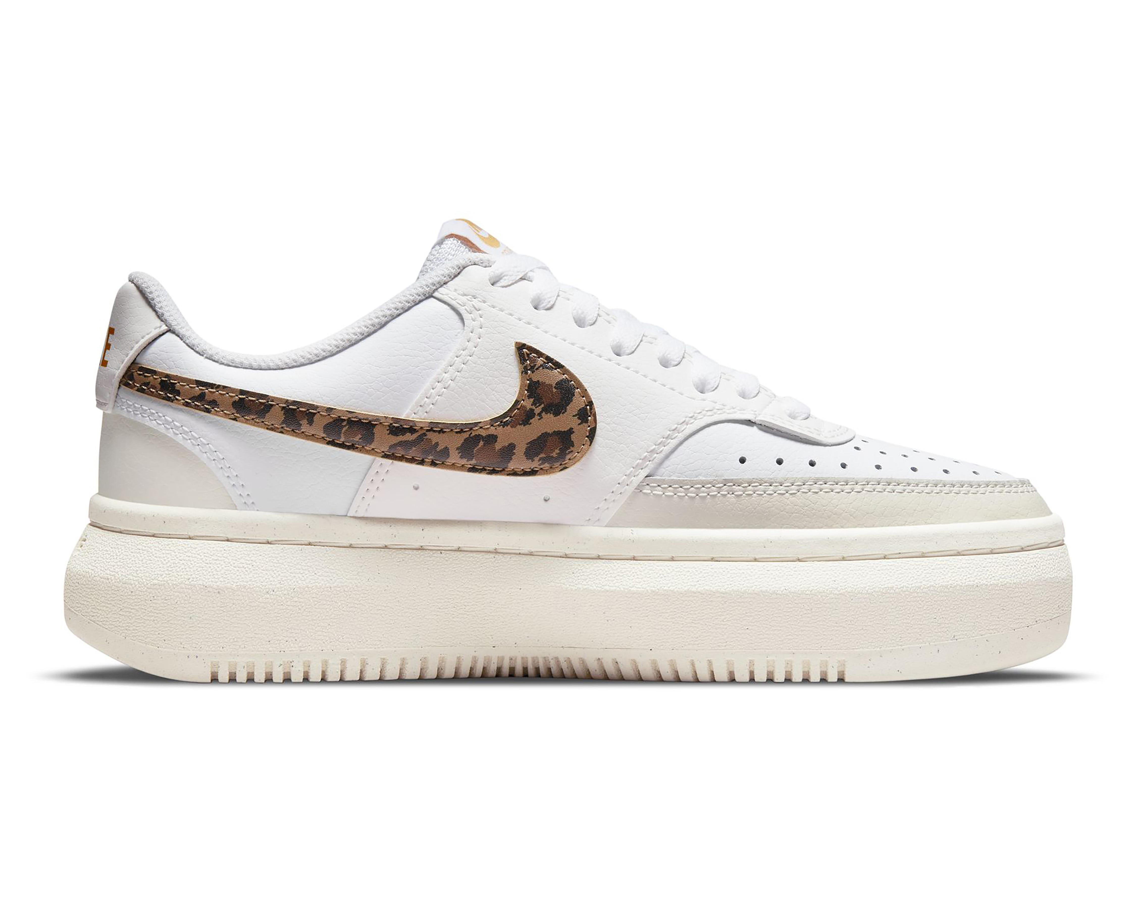 Foto 4 | Tenis Nike Court Vision Alta para Mujer