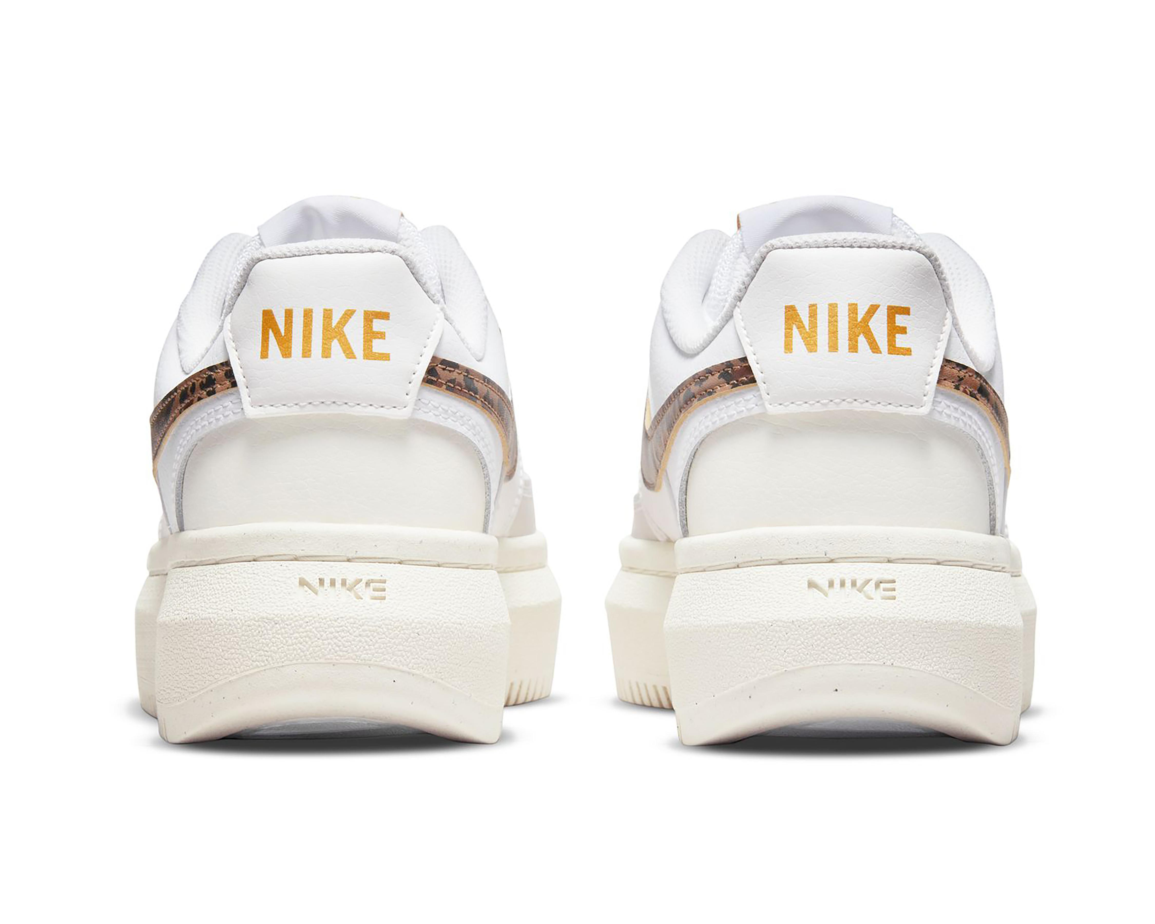 Foto 7 pulgar | Tenis Nike Court Vision Alta para Mujer