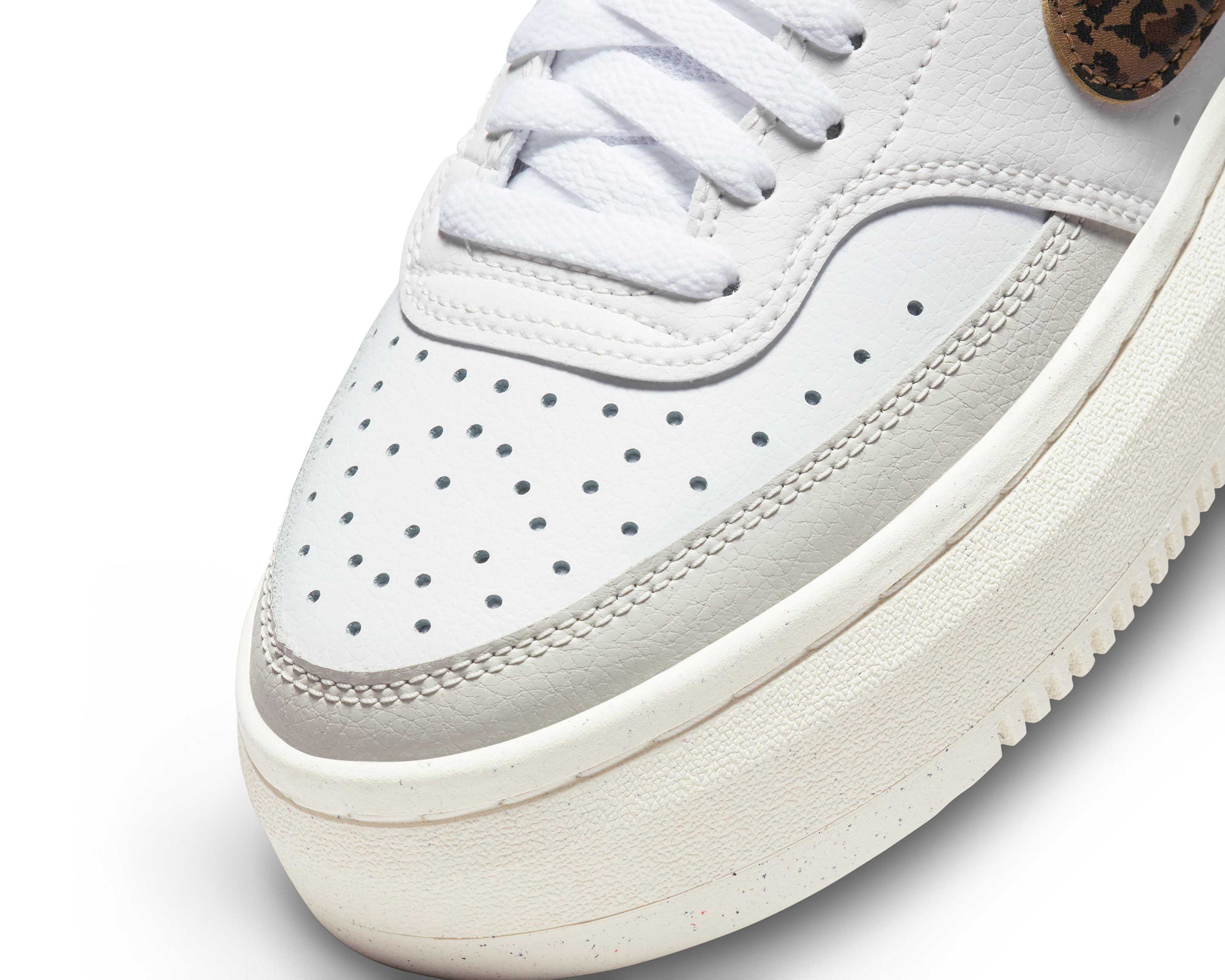 Foto 7 | Tenis Nike Court Vision Alta para Mujer