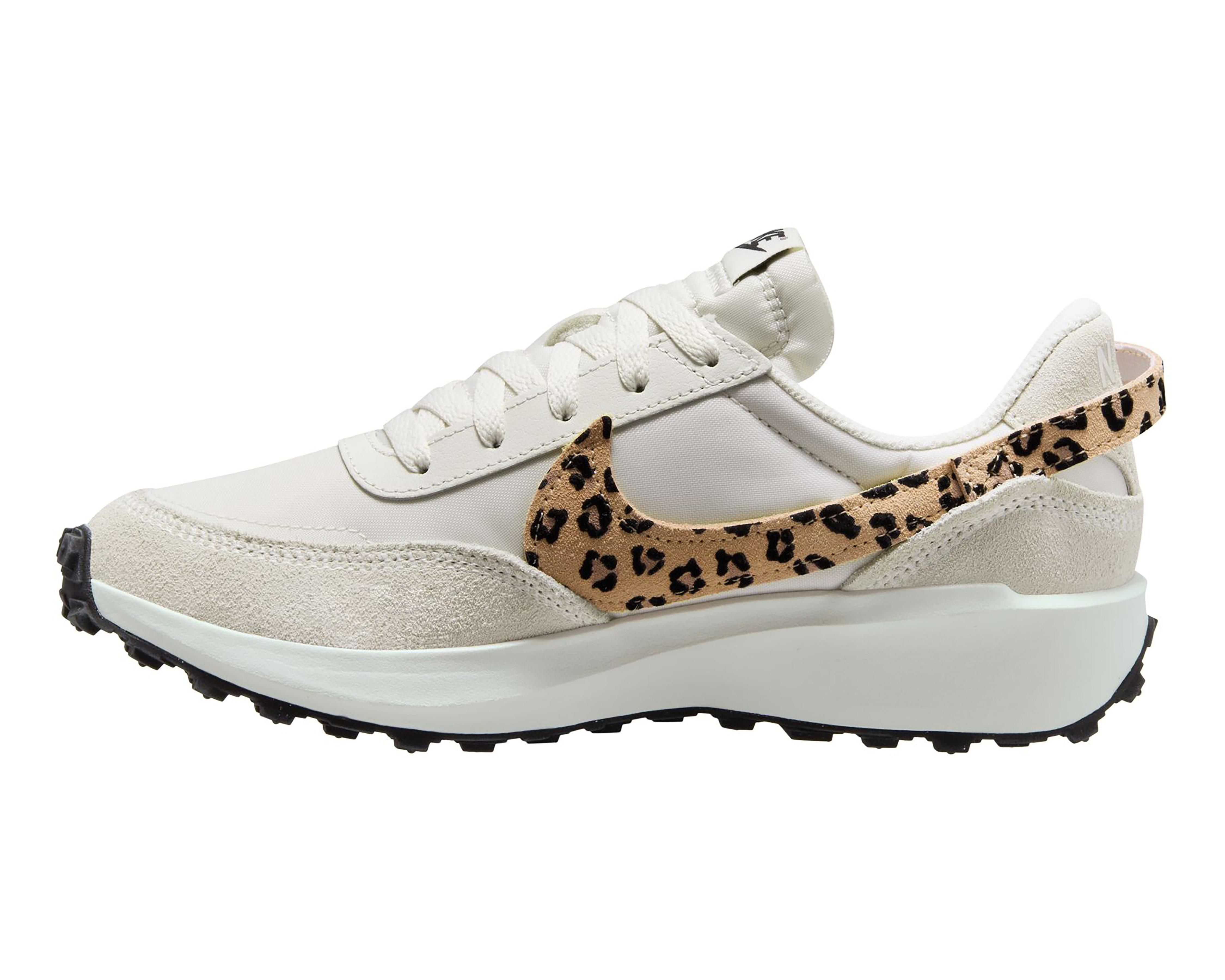Foto 3 pulgar | Tenis Nike Waffle Debut para Mujer