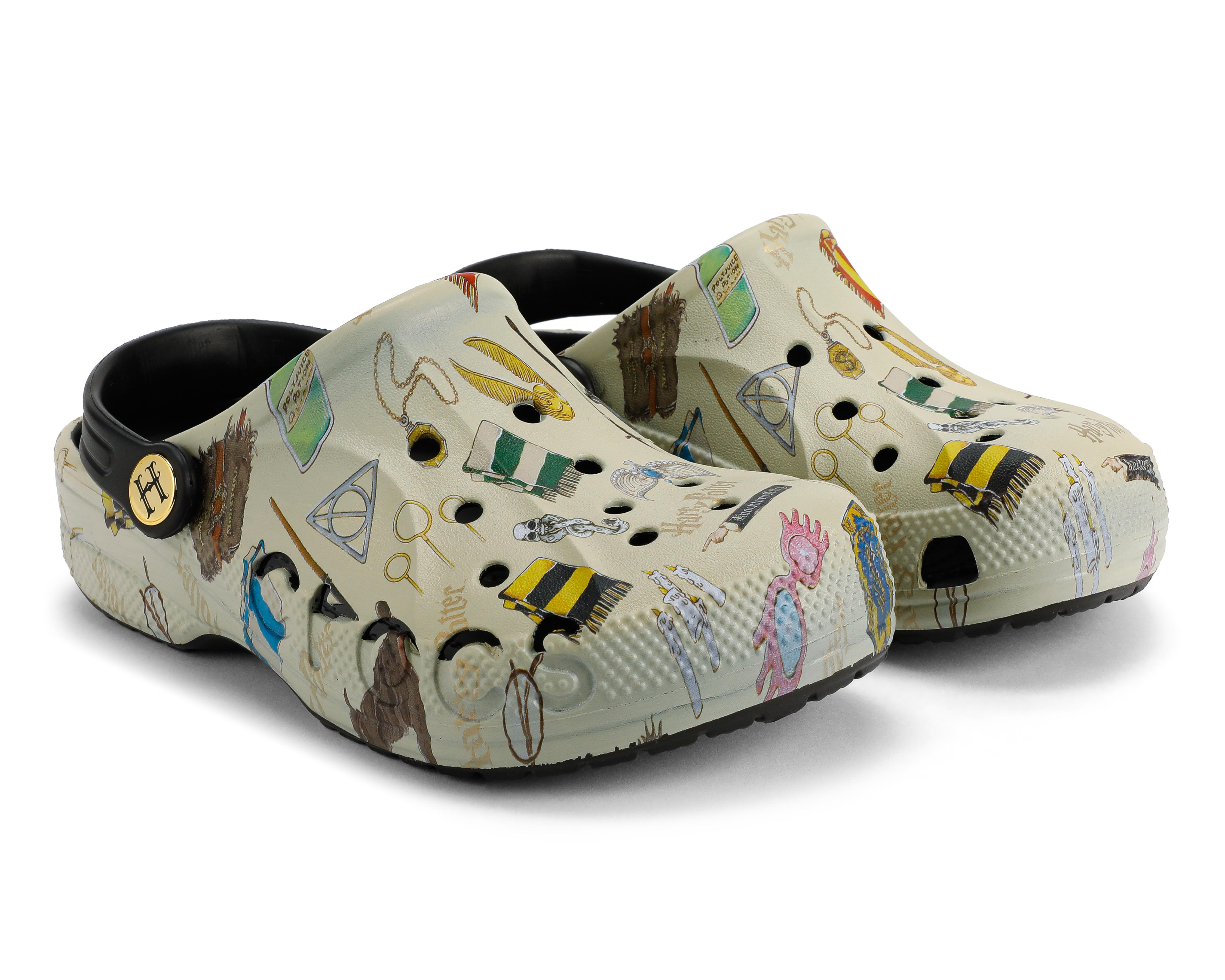 Foto 2 pulgar | Sandalias de Playa Crocs Harry Potter para Niño