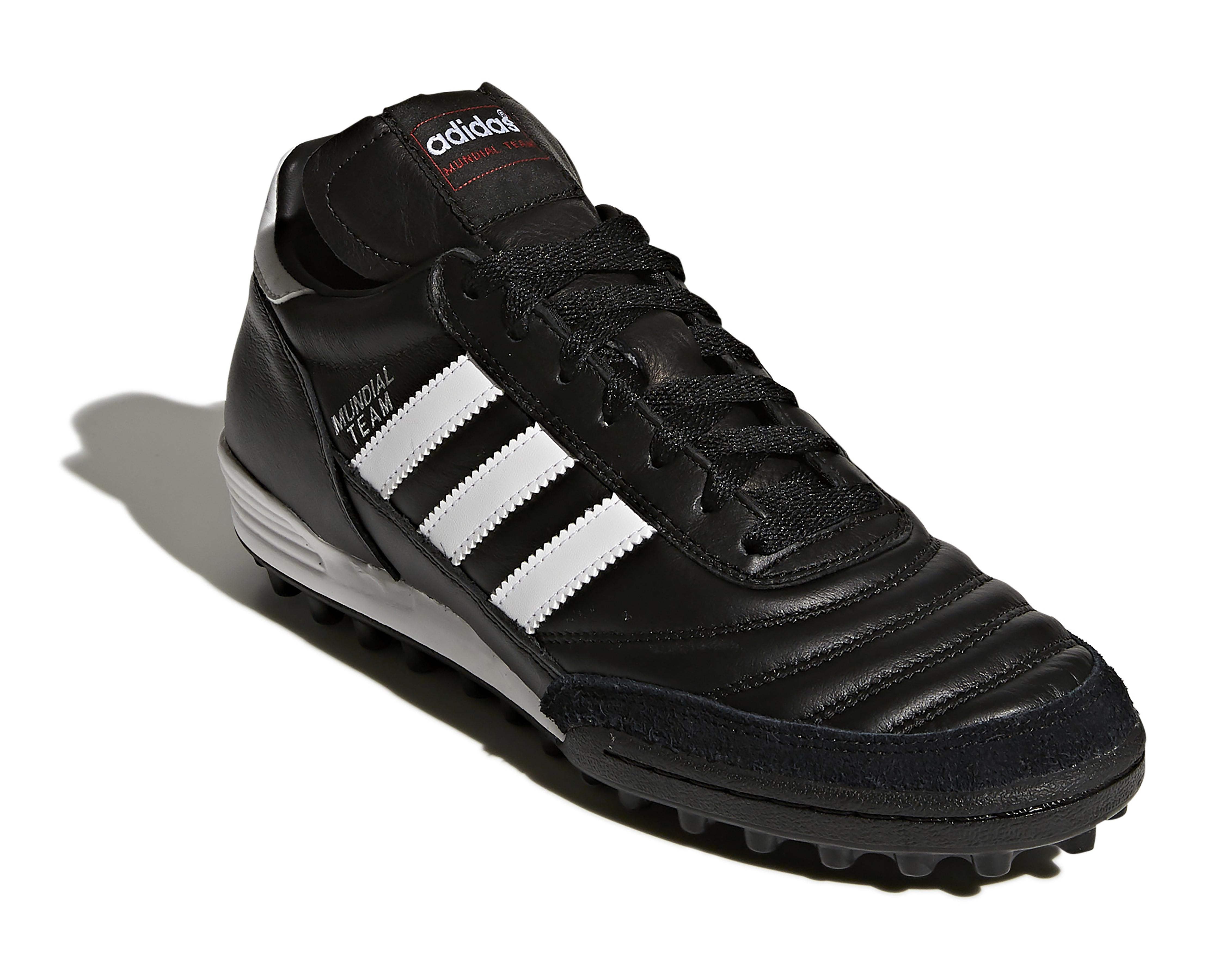 Taquetes Adidas Mundial Team para Hombre $2,999