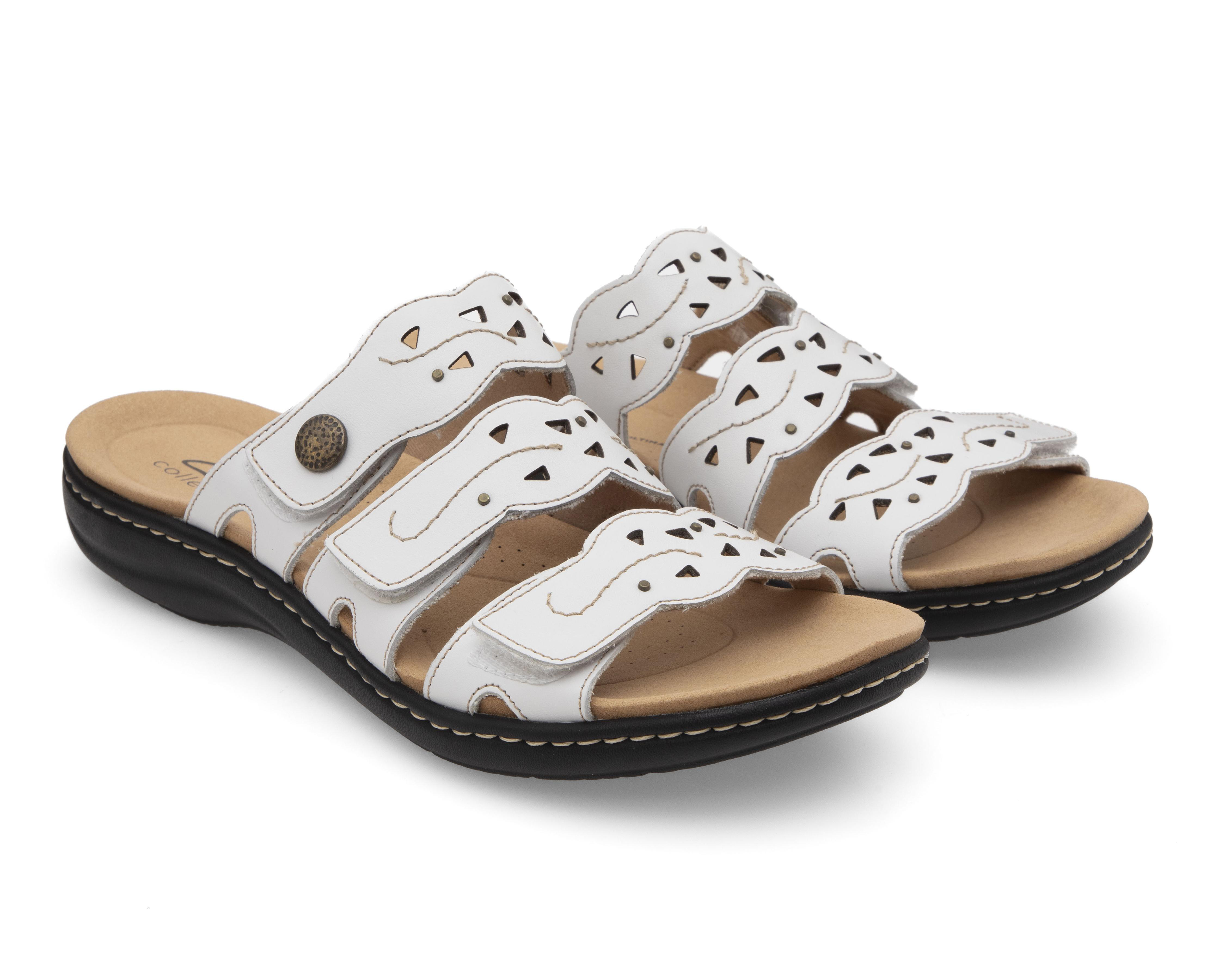 Foto 2 pulgar | Sandalias Confort Clarks de Piel para Mujer