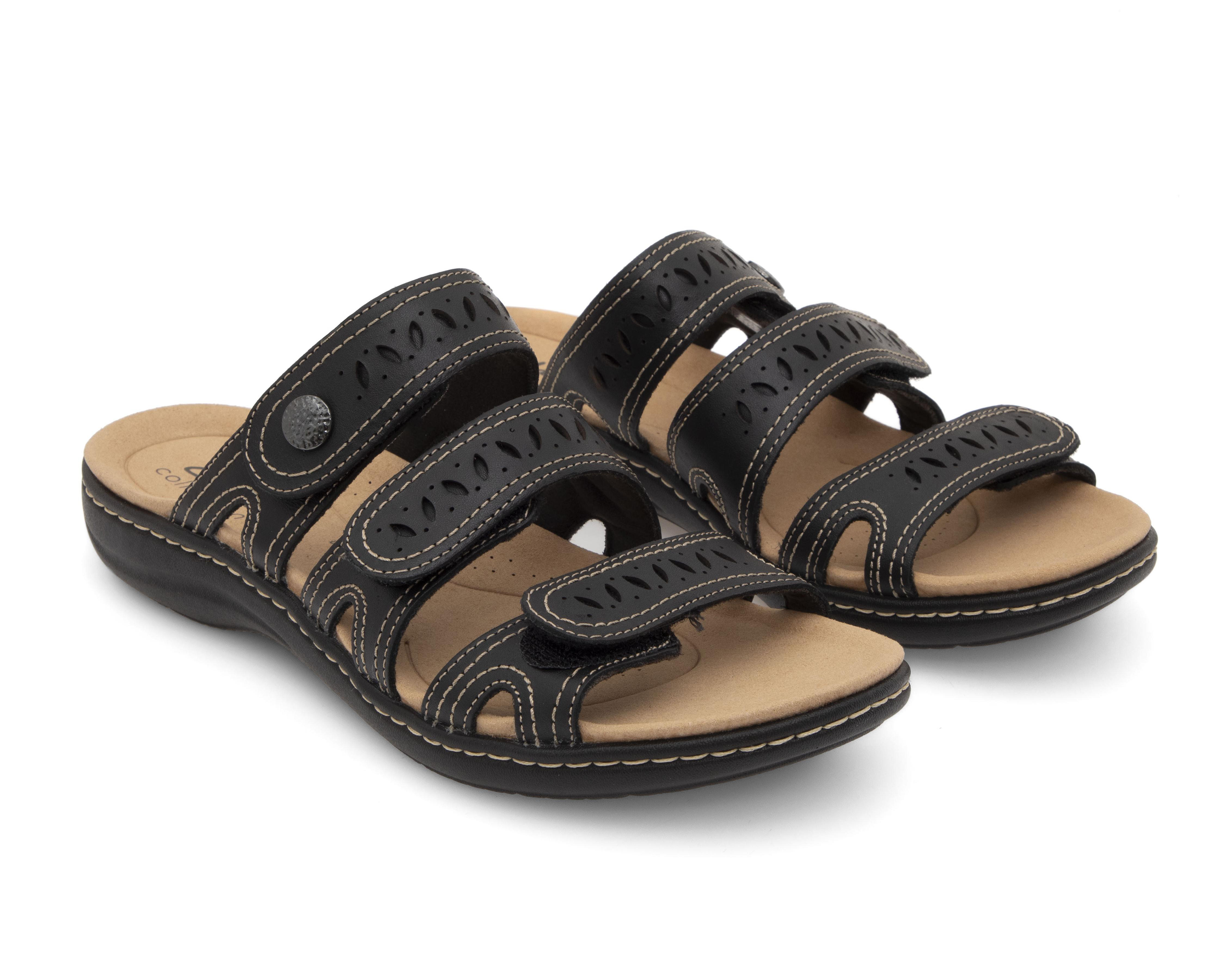 Foto 2 pulgar | Sandalias Confort Clarks de Piel para Mujer