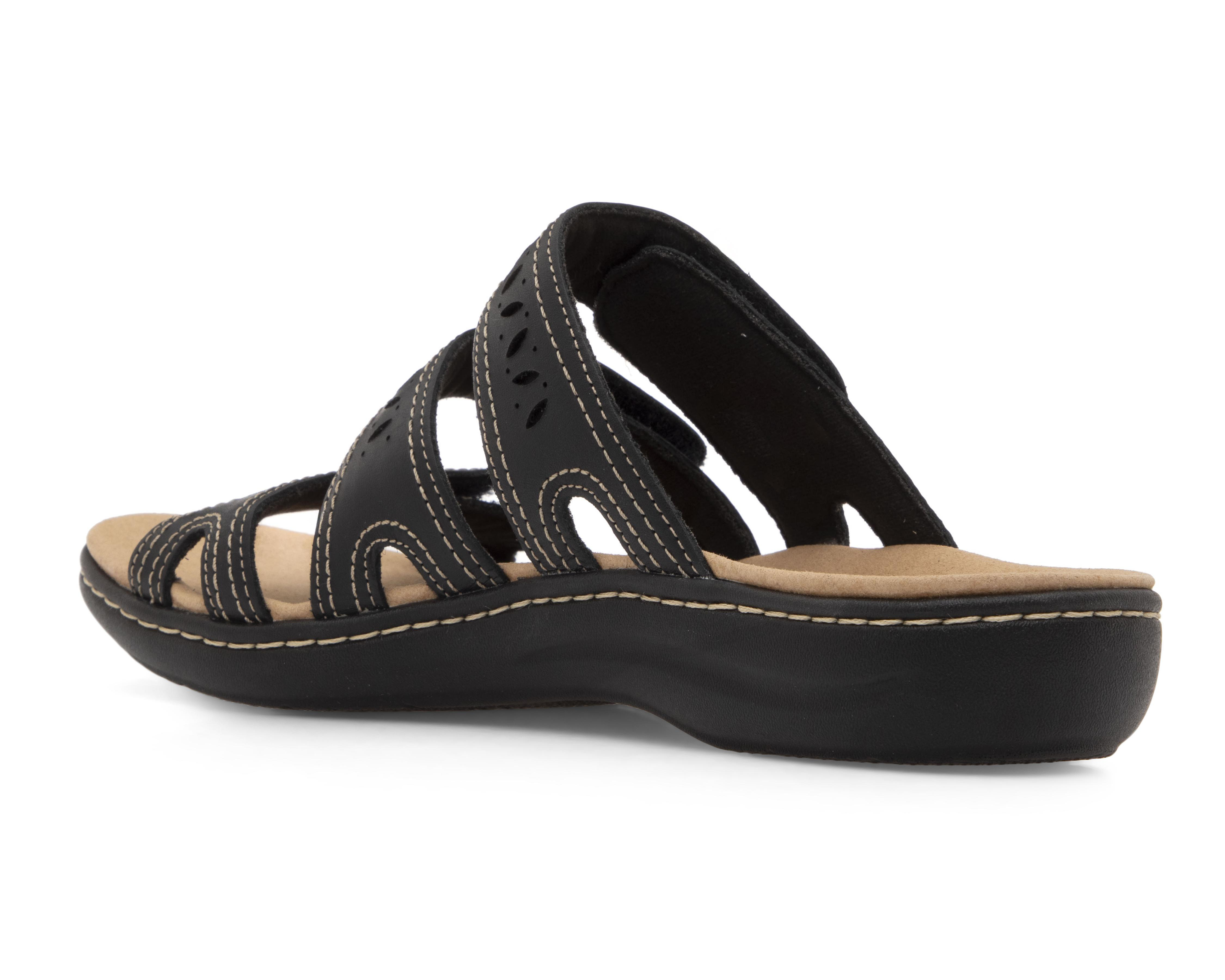 Foto 4 pulgar | Sandalias Confort Clarks de Piel para Mujer