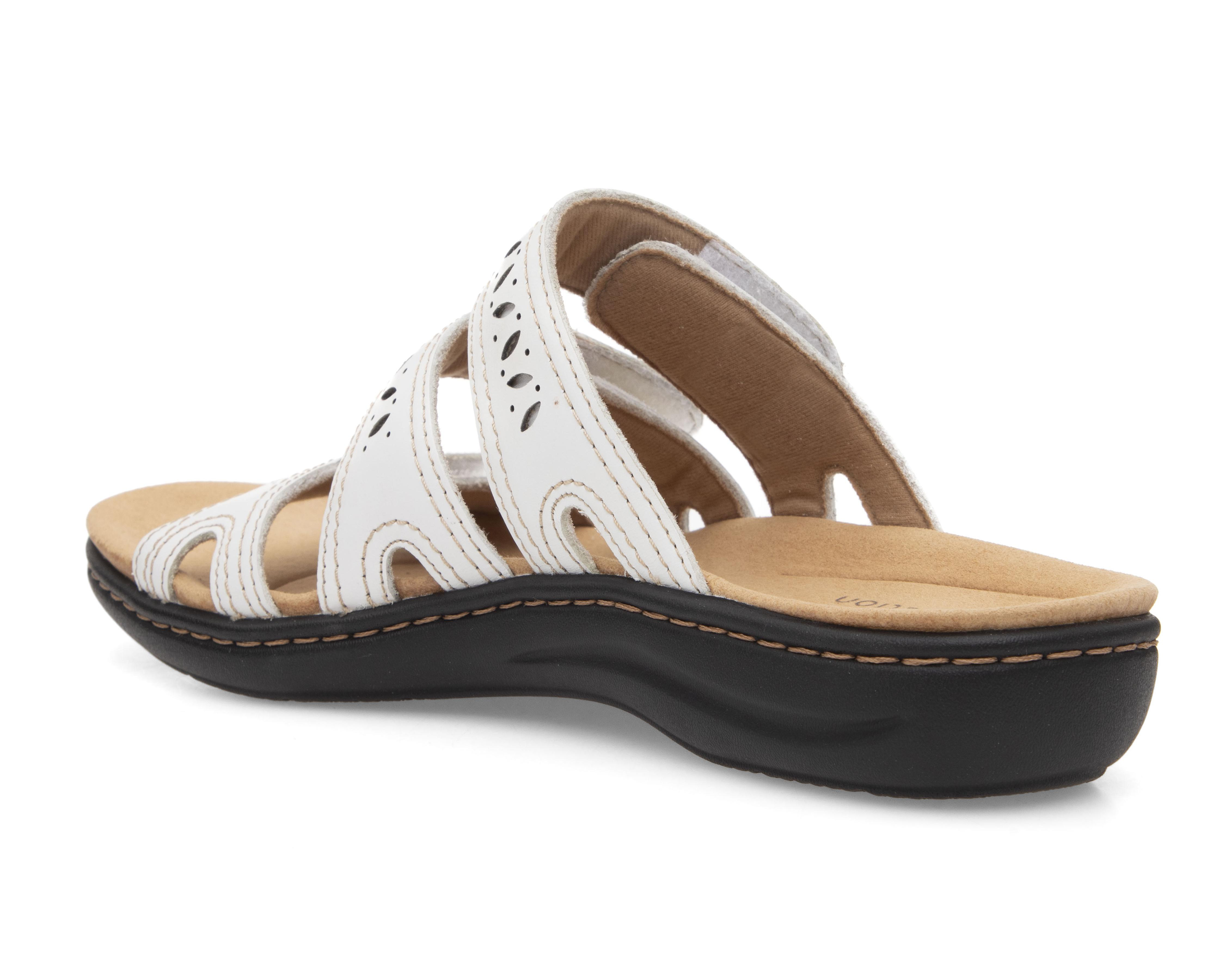Foto 4 pulgar | Sandalias Confort Clarks de Piel para Mujer
