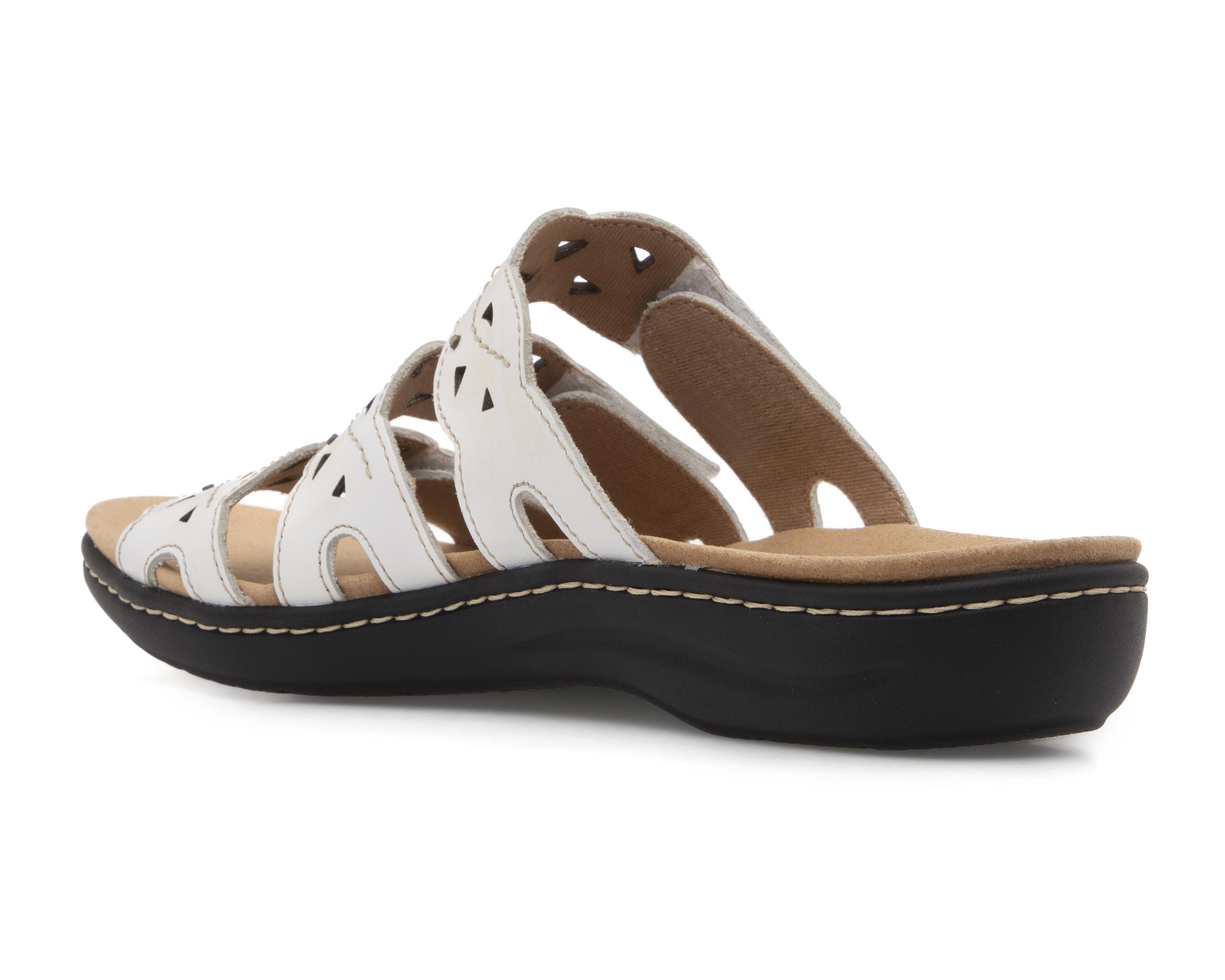 Foto 4 pulgar | Sandalias Confort Clarks de Piel para Mujer