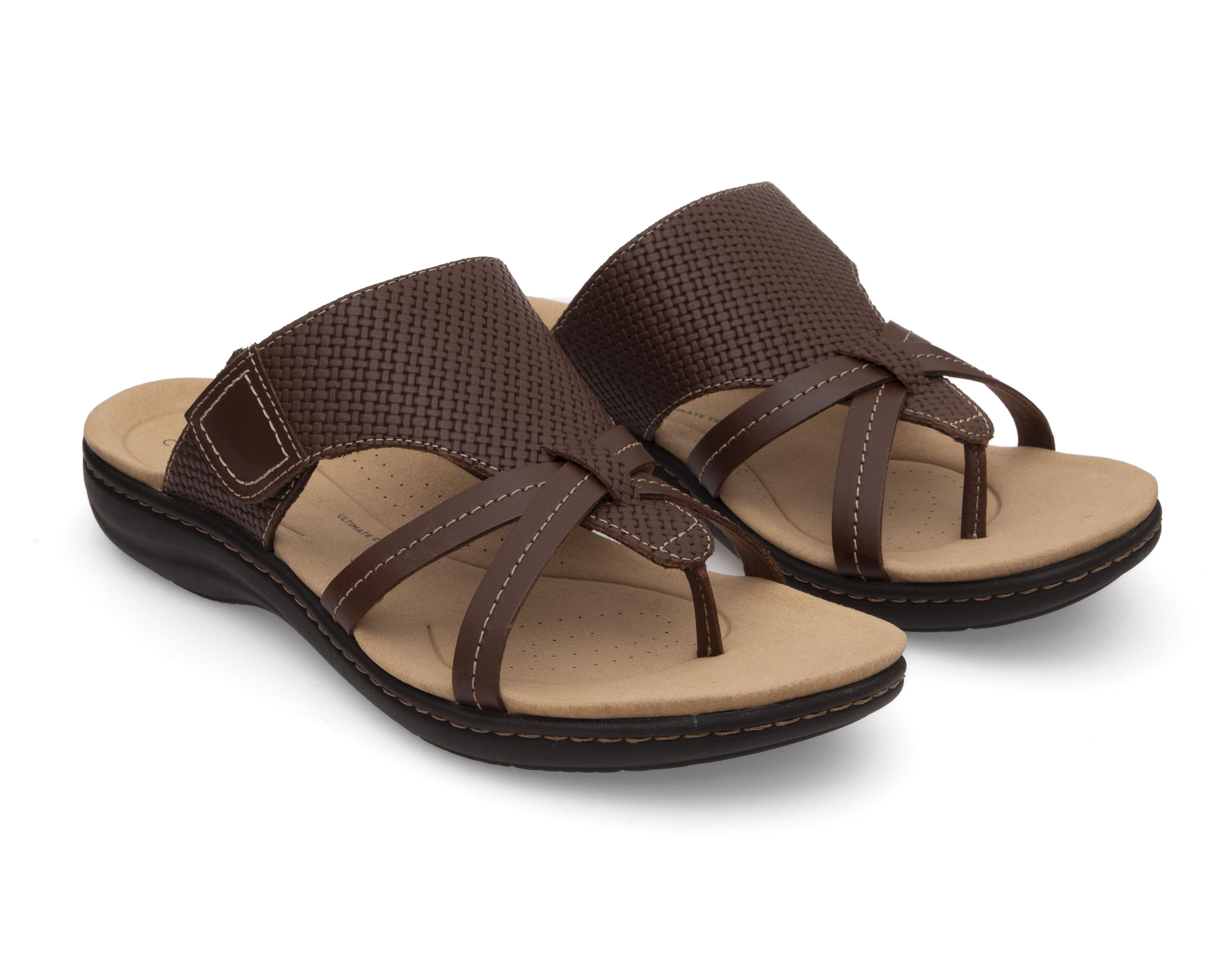 Foto 2 pulgar | Sandalias Confort Clarks de Piel para Mujer