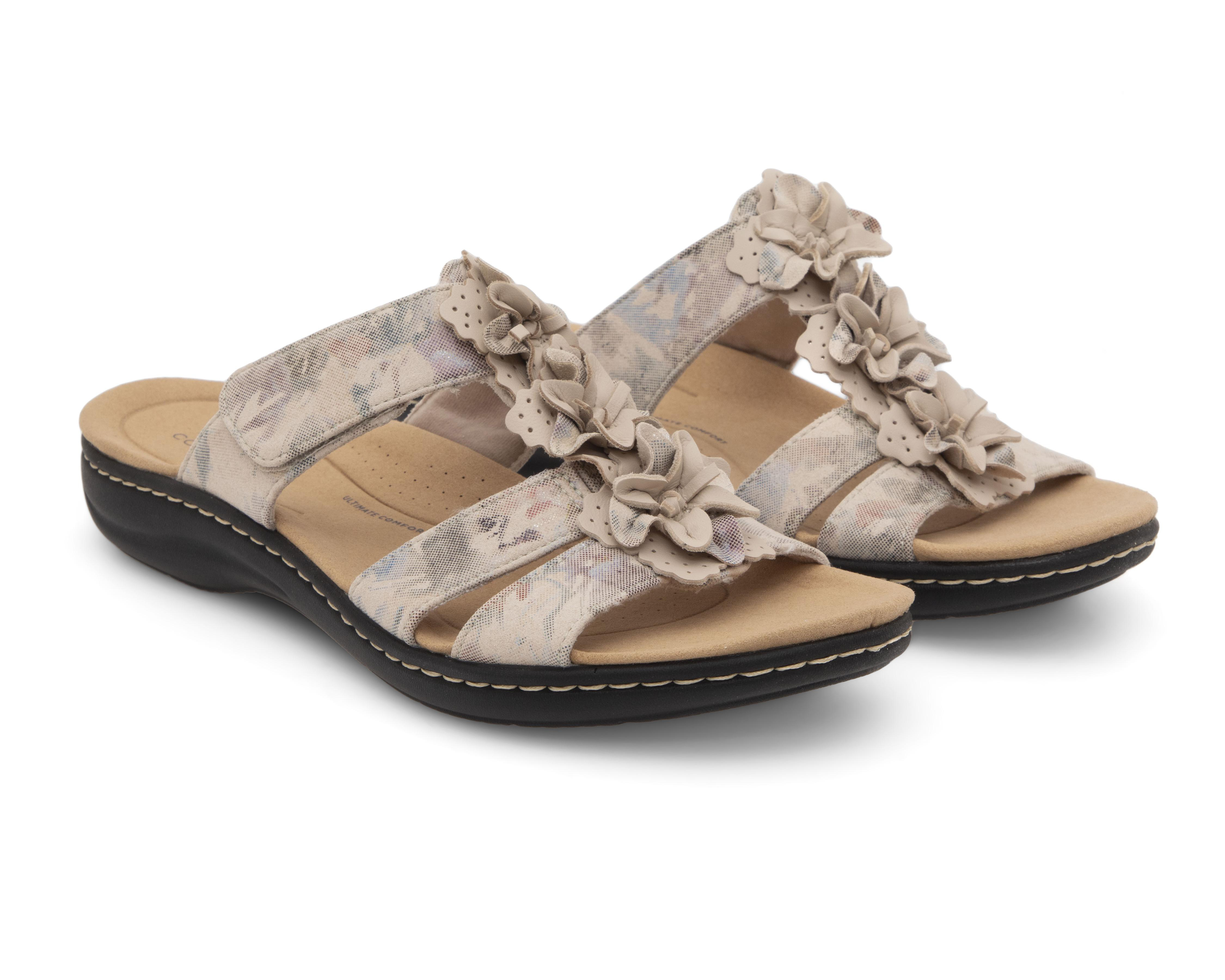 Foto 2 pulgar | Sandalias Confort Clarks de Piel para Mujer