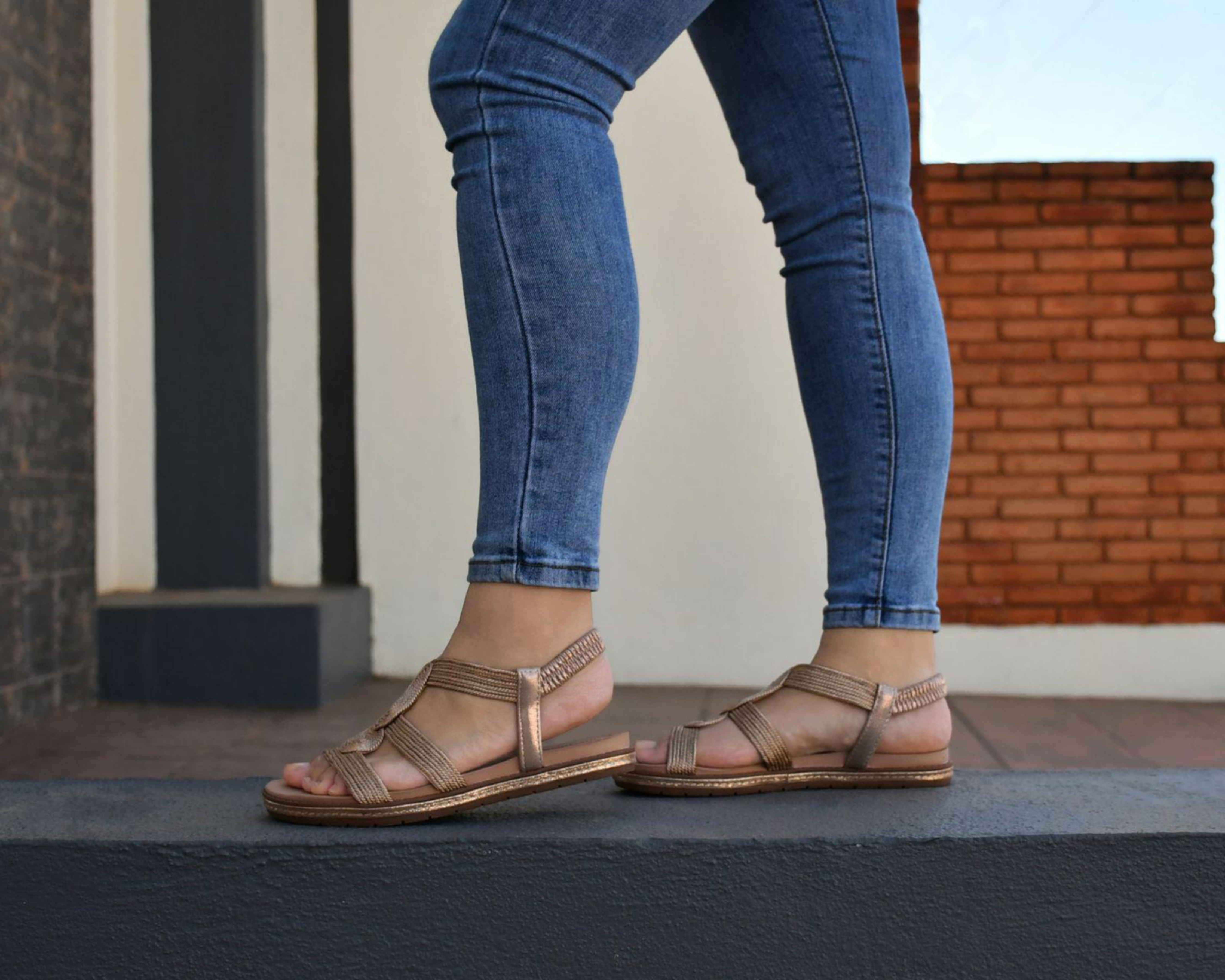 Foto 8 pulgar | Sandalias Casuales 18 Forever para Mujer