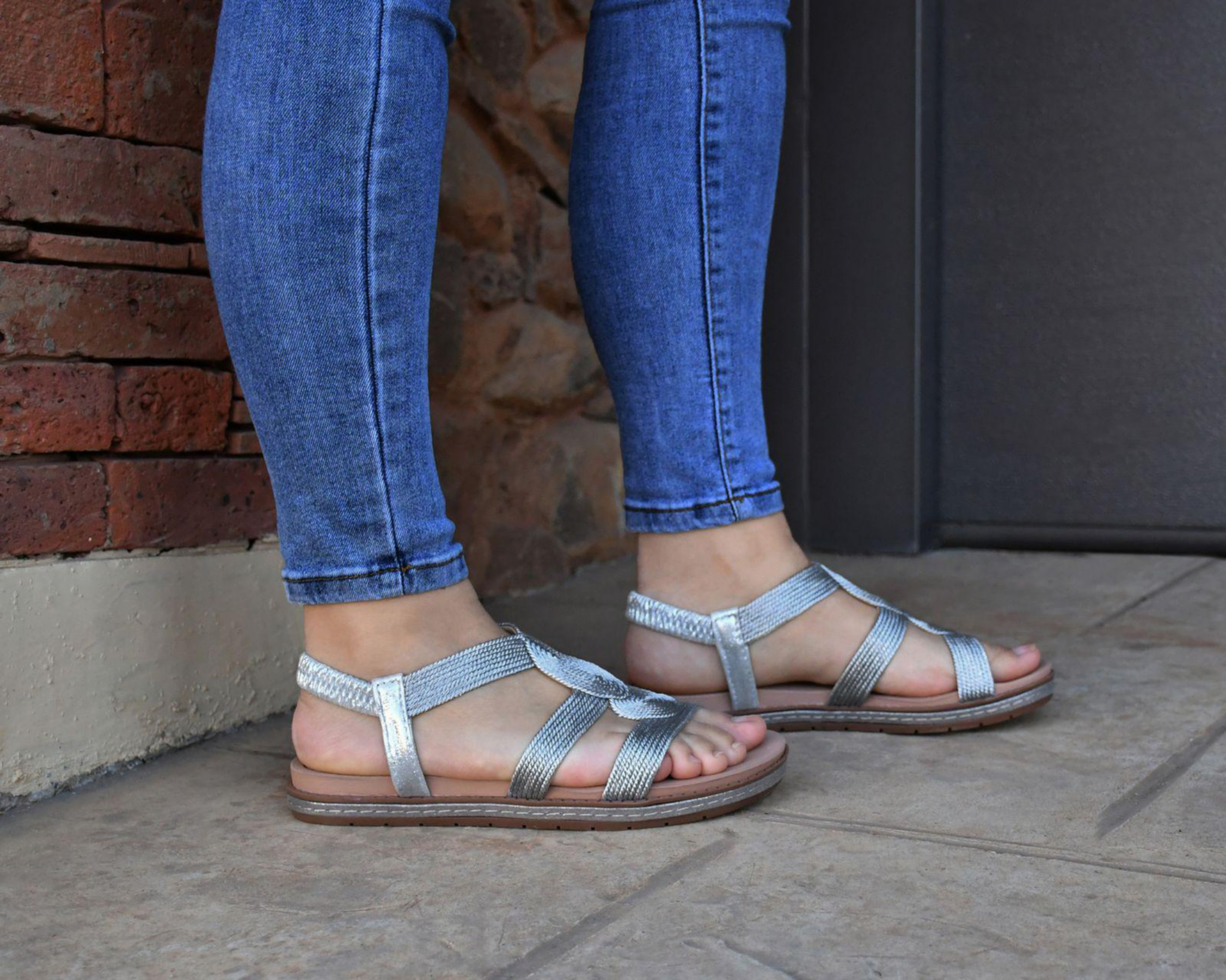 Foto 8 pulgar | Sandalias Casuales 18 Forever para Mujer